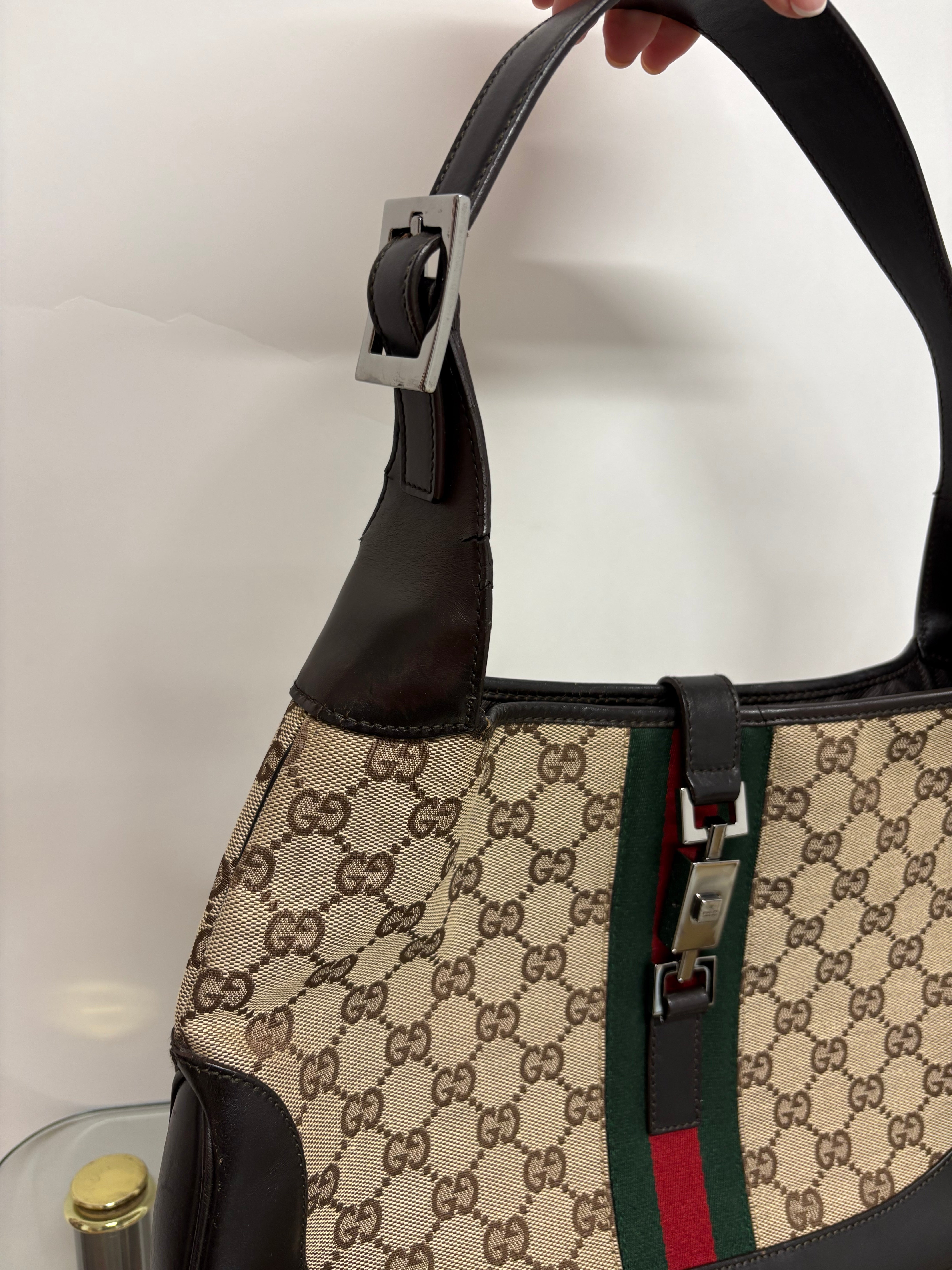 Gucci Jackie Vintage Clásico – GG Canvas & Piel Marrón Oscuro