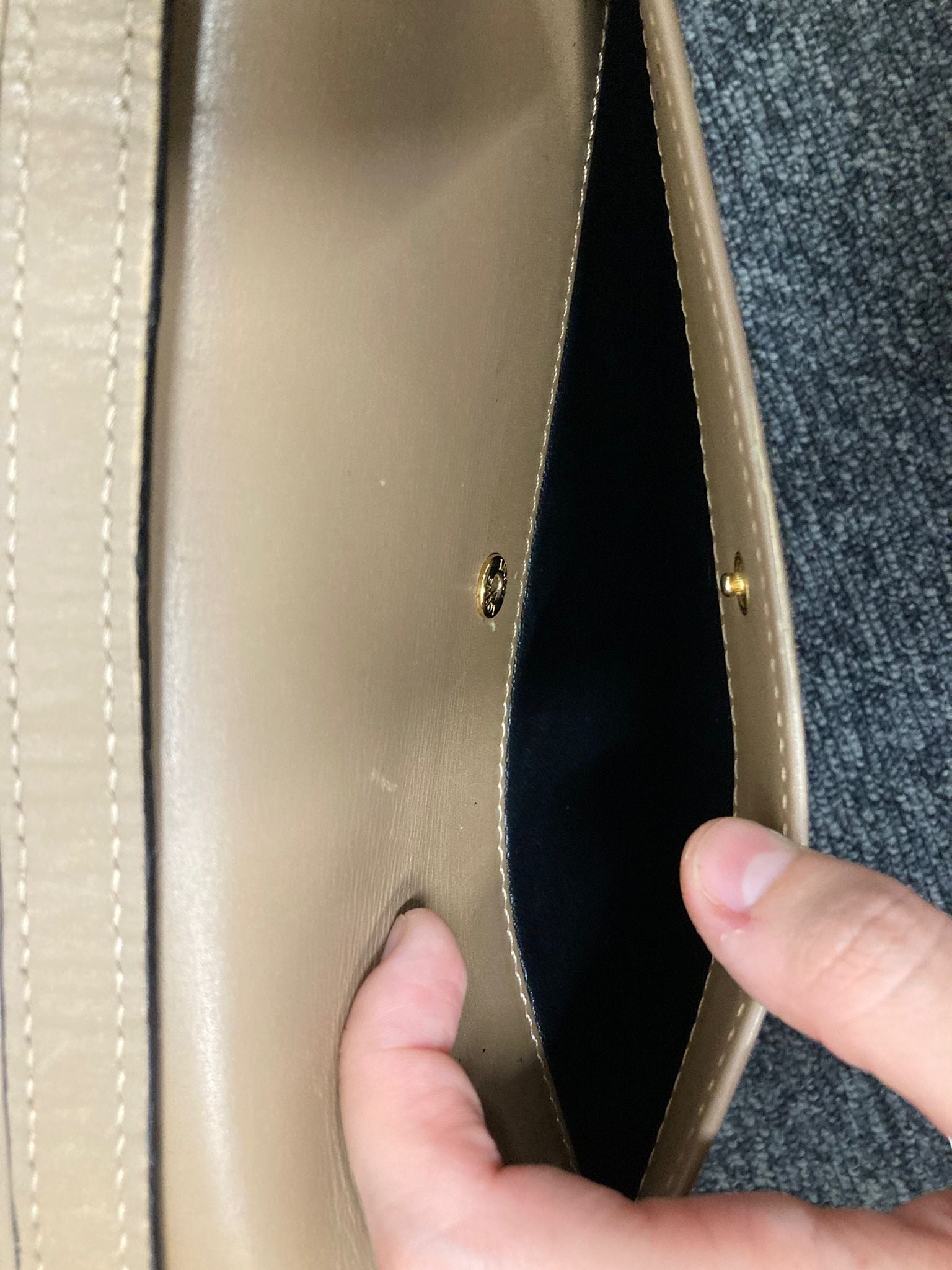 Loewe Barcelona bandolera beige