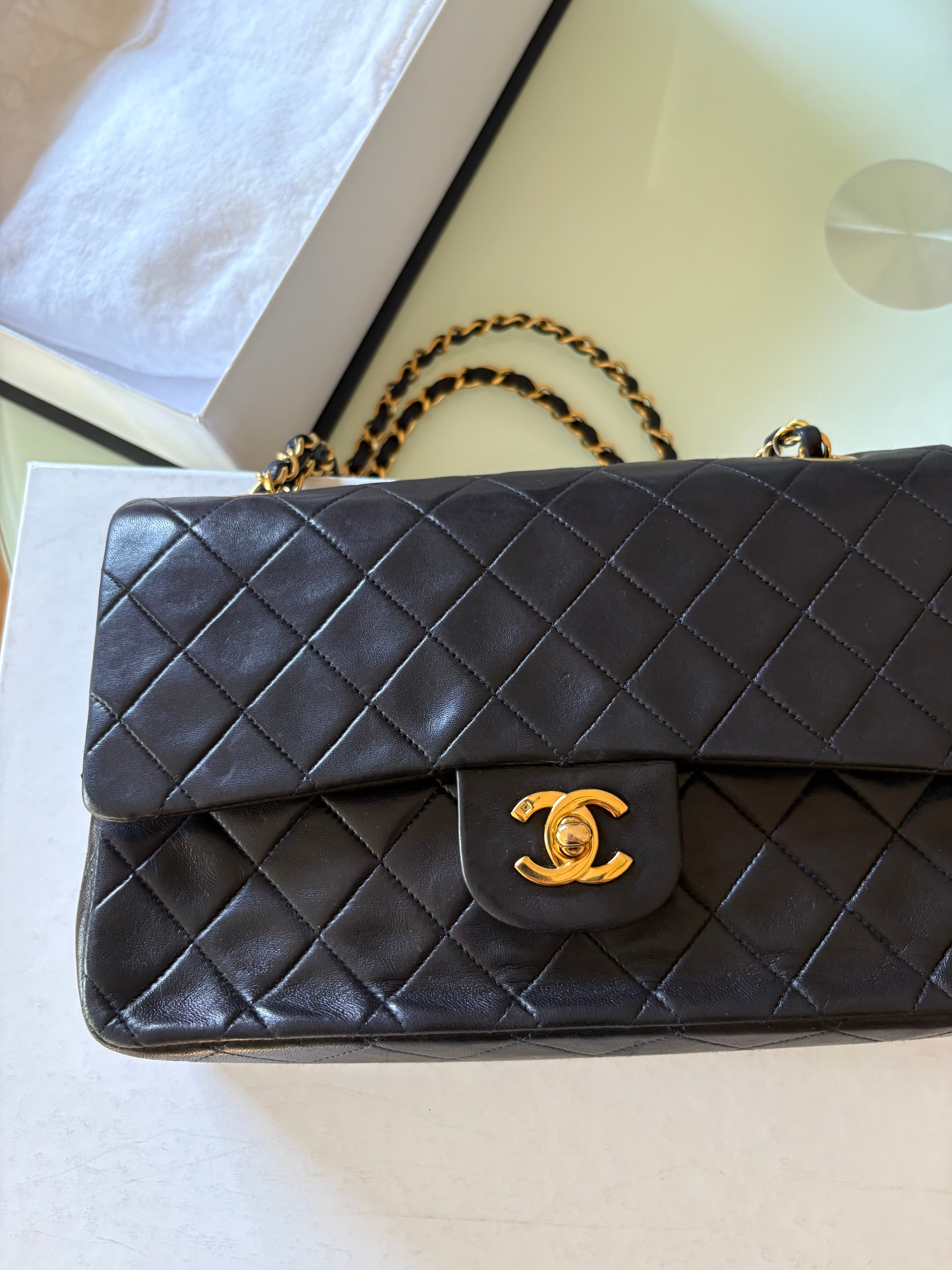 Chanel Timeless Classic Flap Medium 25 Double Flap Negro Lambskin