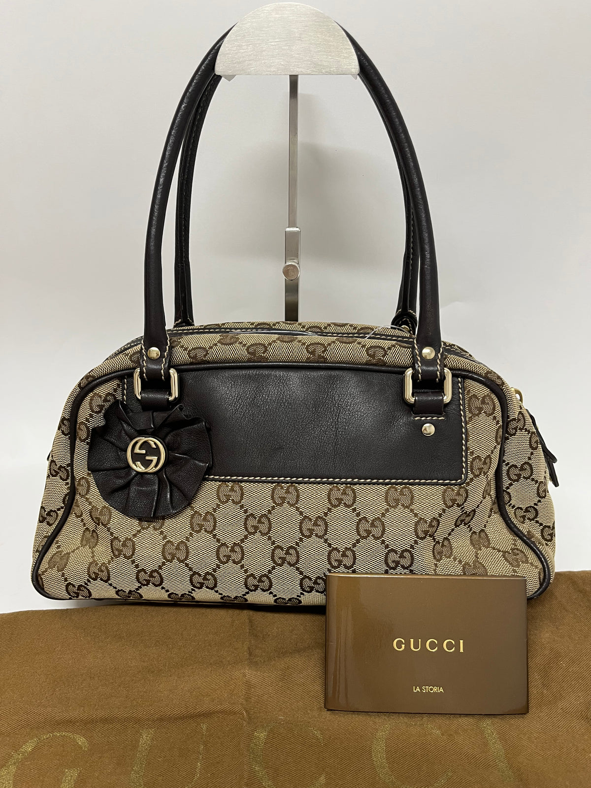Gucci hobo Lona GG Beige y Marrón