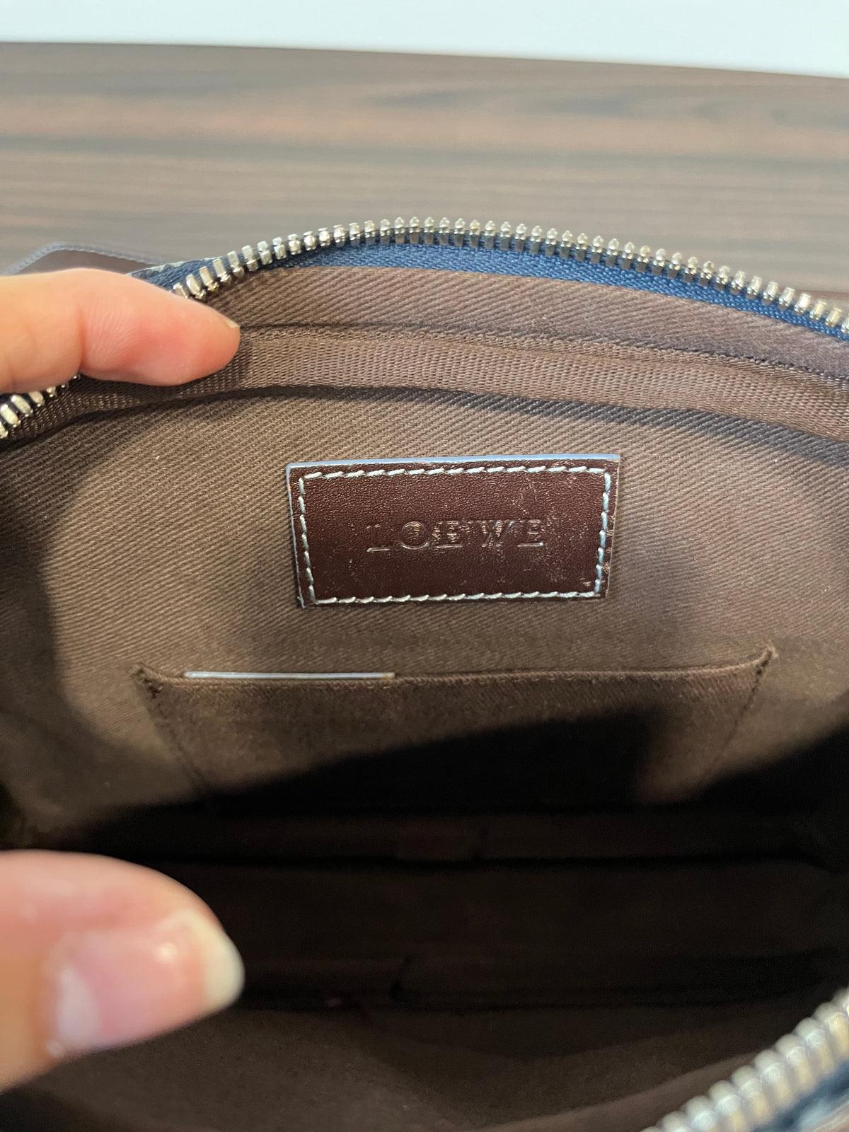 Loewe Belt Bag Jacquard Anagrama Azul Marino · tres en Uno