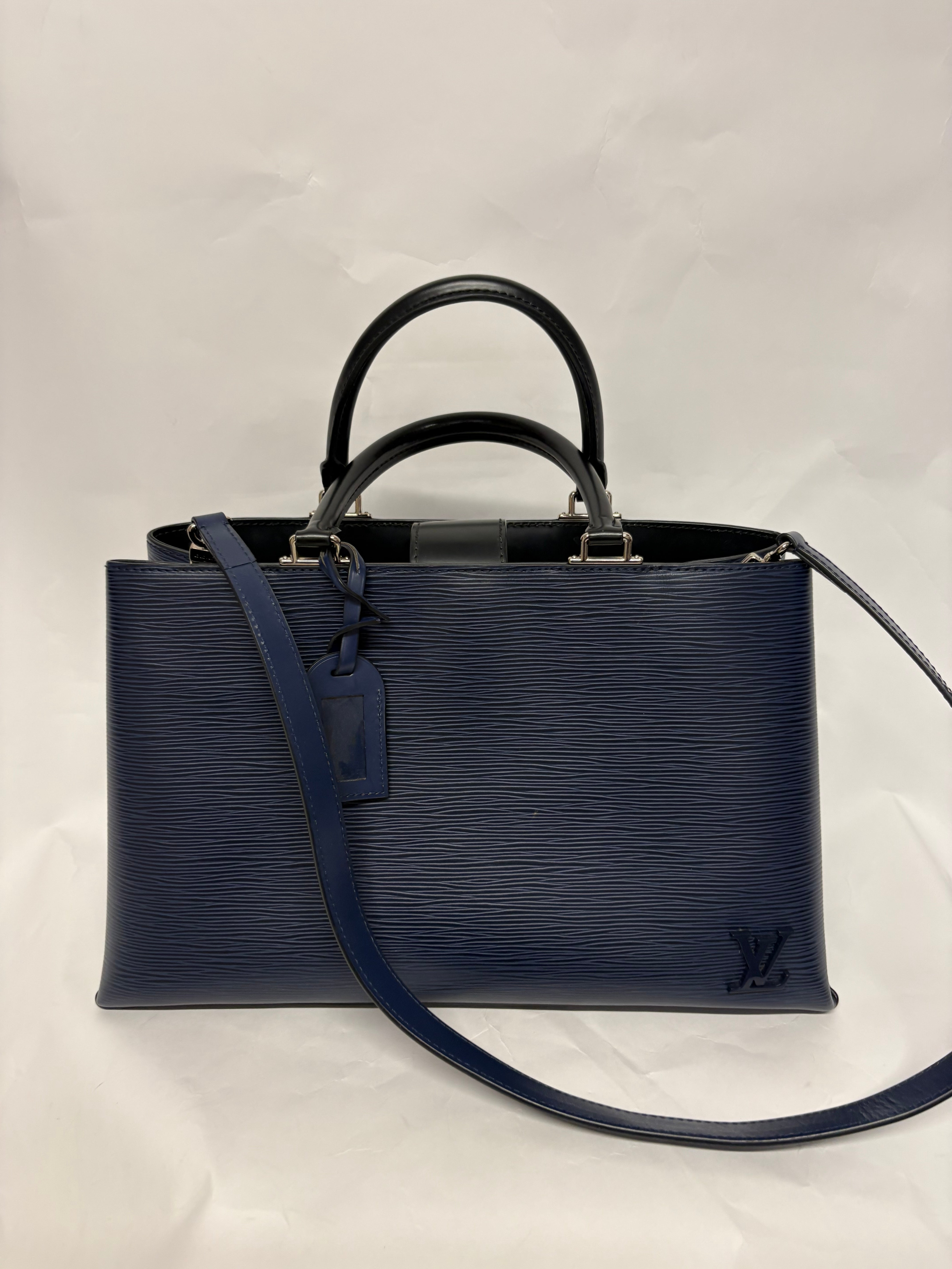 Louis Vuitton Pont-Neuf GM Epi Azul Marino Bandolera