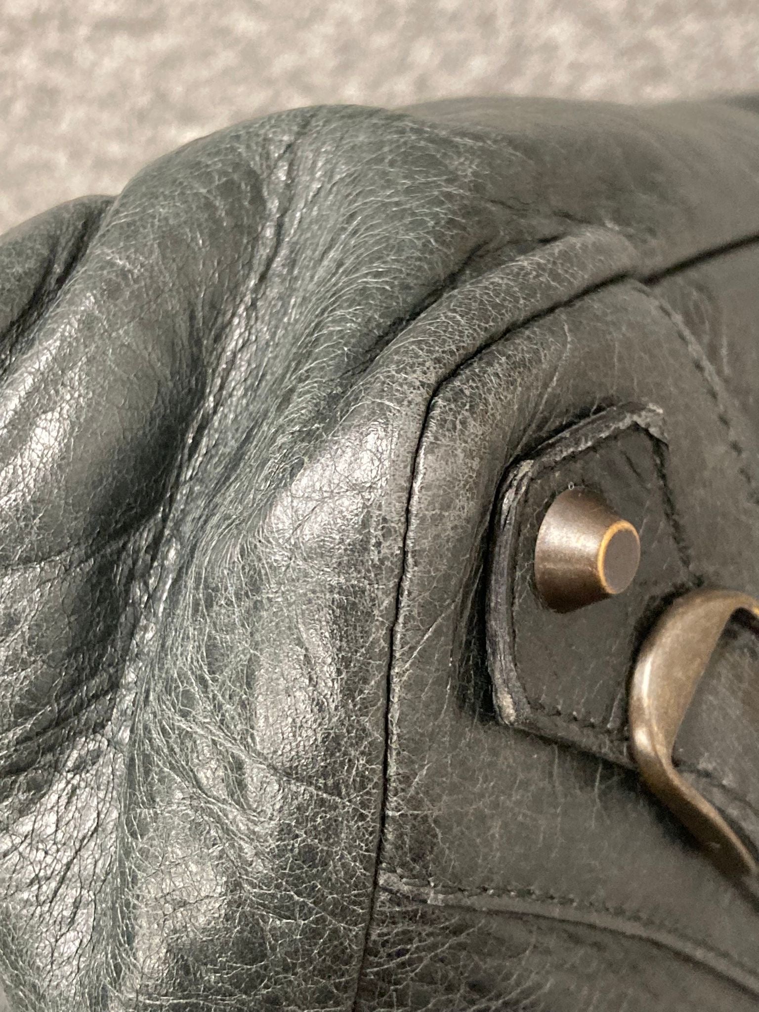 Balenciaga City Classic bandolera – Piel verde oscuro