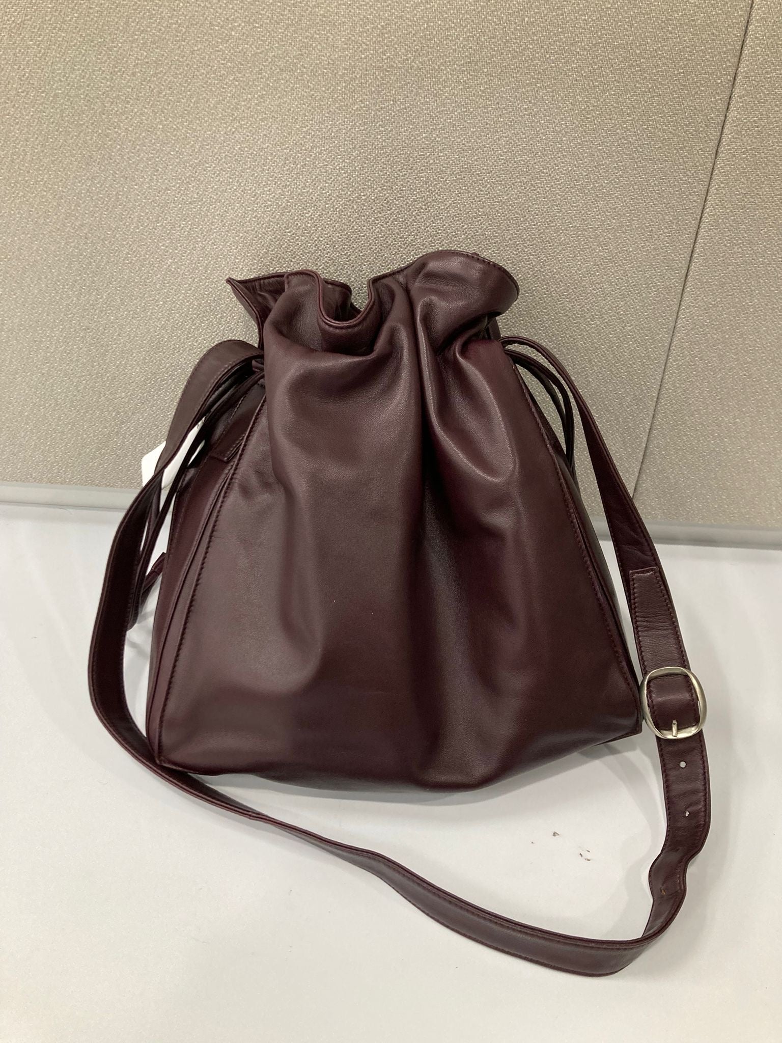 Loewe Flamenco Mediano burdeos Bandolera Piel Napa de Cordero