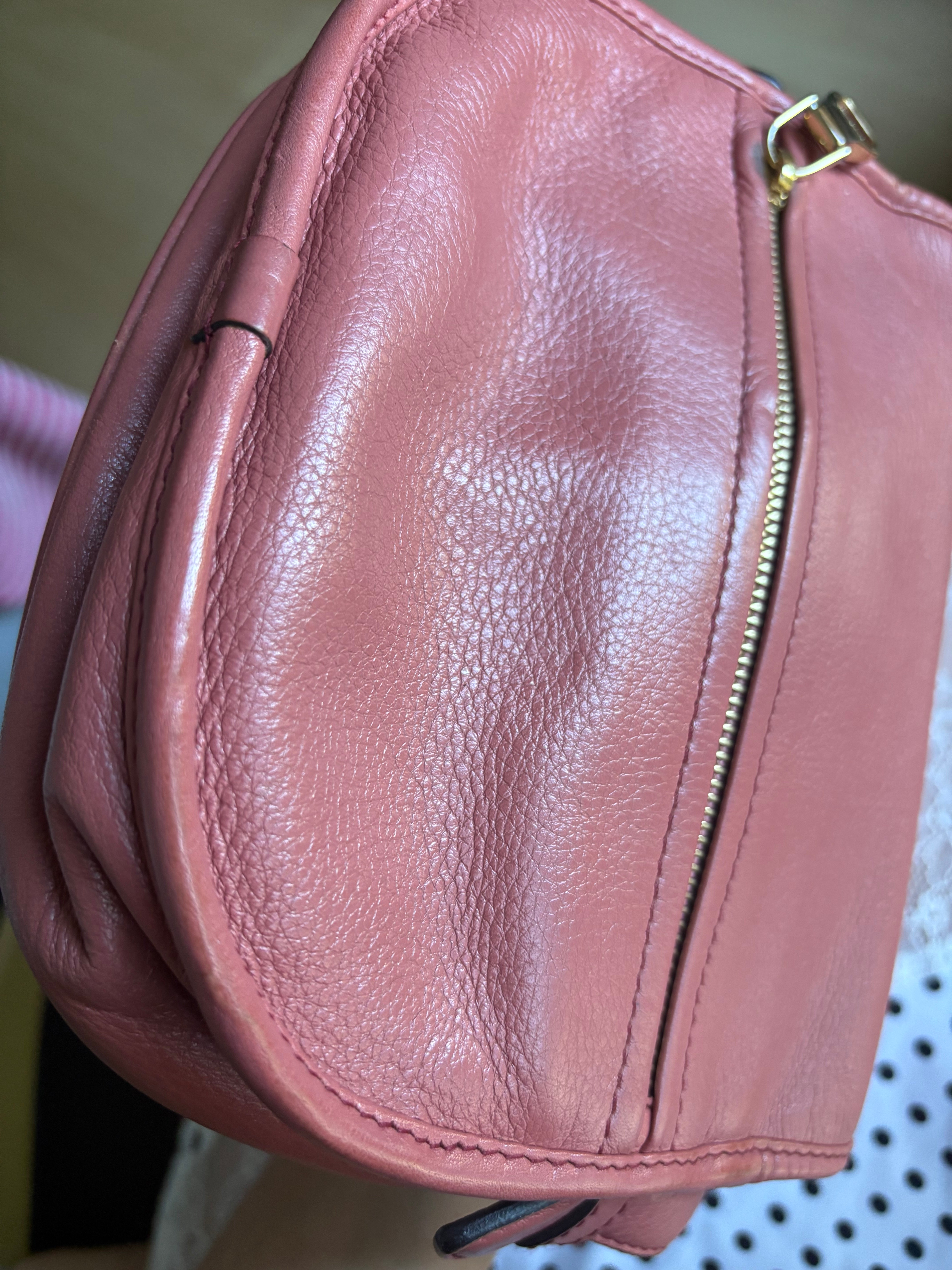Loewe Heritage Bandolera Rosa