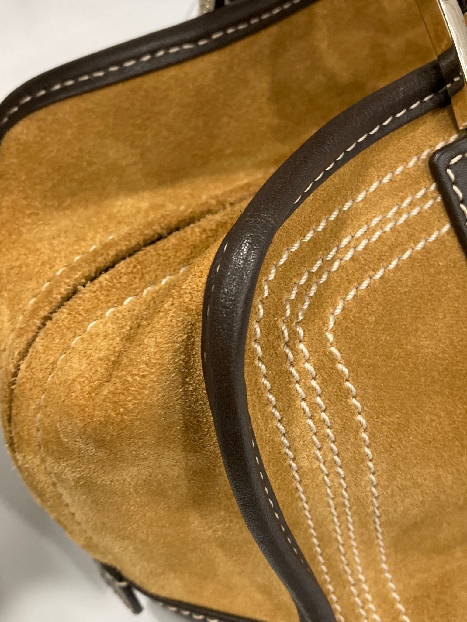 Loewe Amazona 28 Ante oro y Piel Camel/Marrón