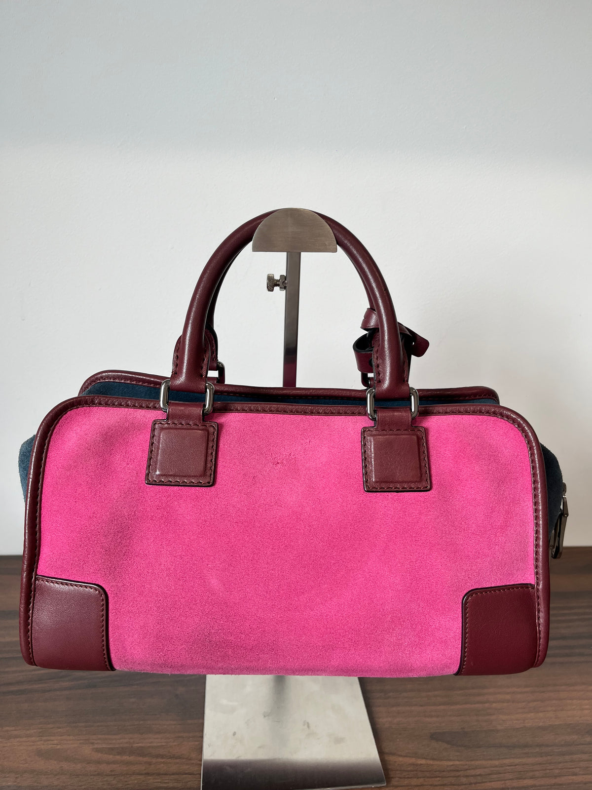 Loewe Amazona 28 Tricolor Ante Fucsia, Azul y Piel Burdeos