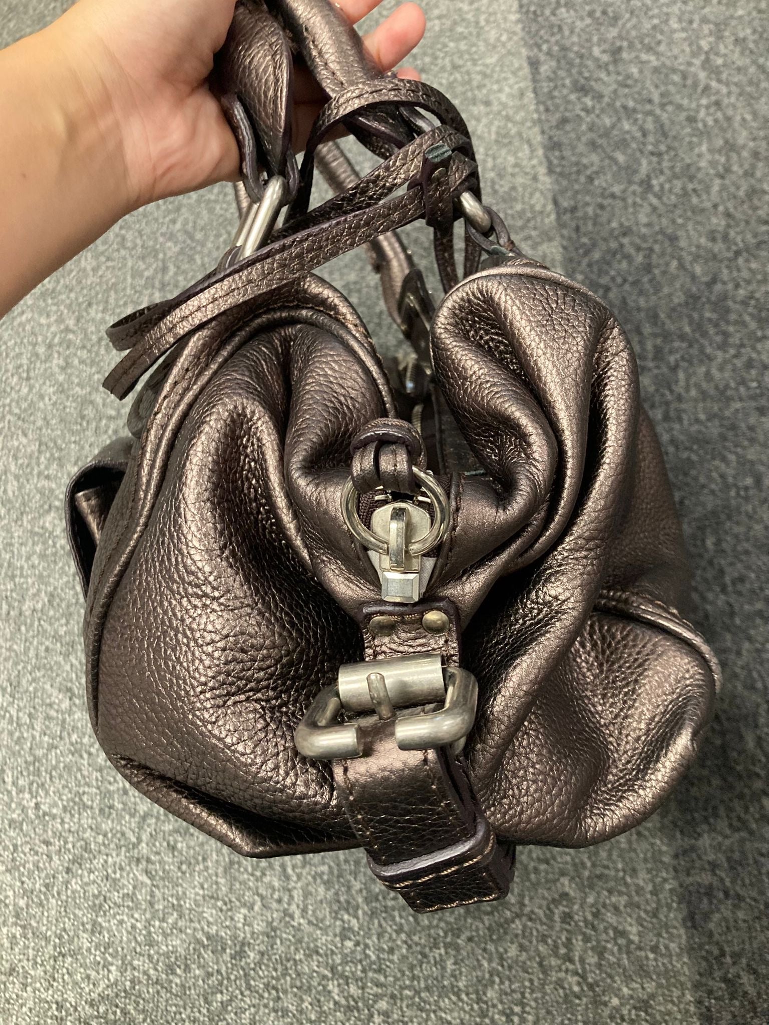 Chloé Paddington Metallic – Piel bronce