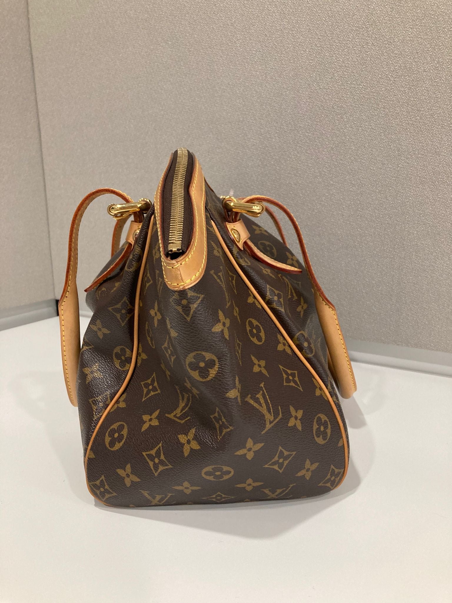 Louis Vuitton Tivoli GM Monogram