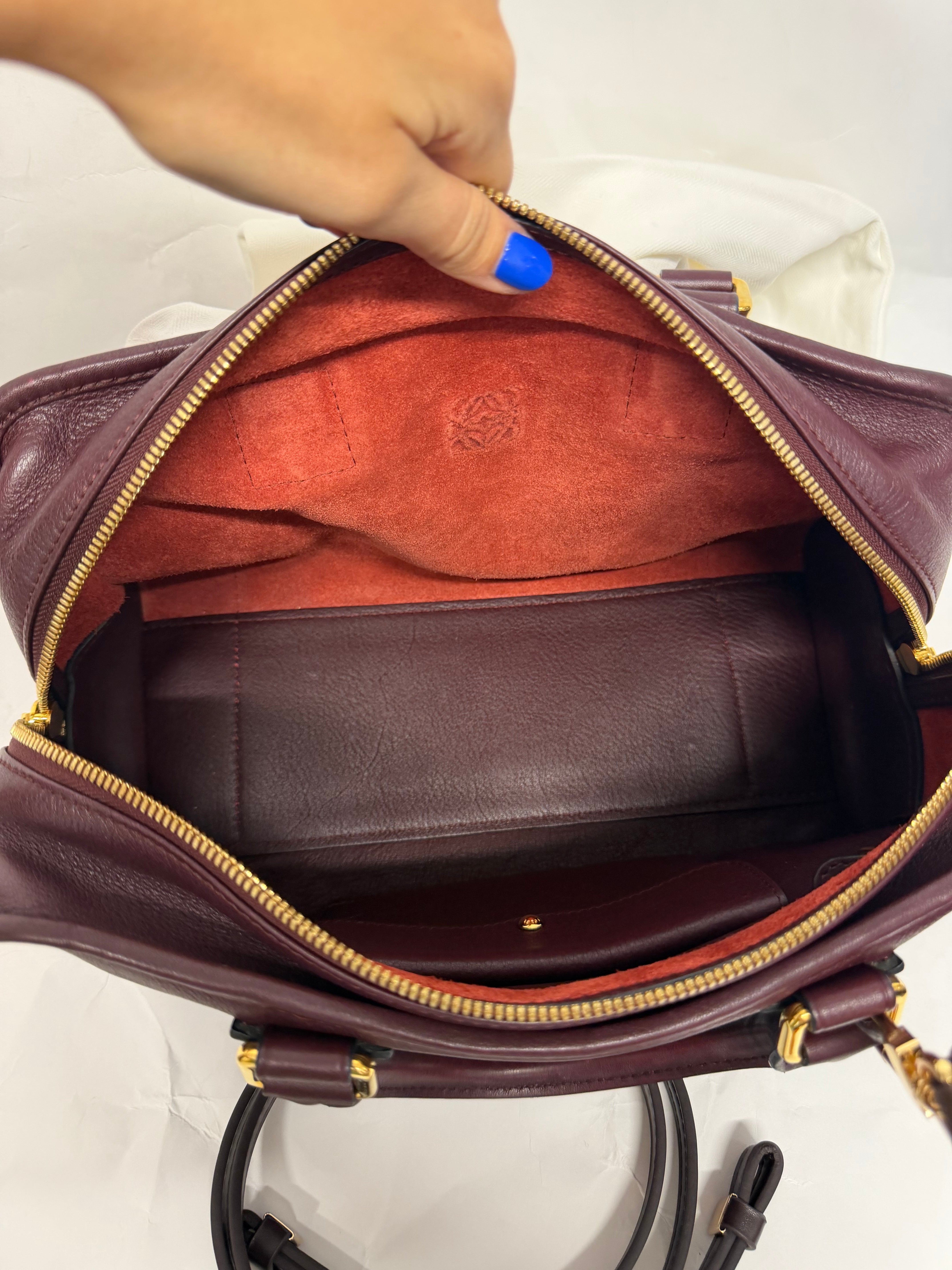 Loewe amazona burdeos oscuro 28 con 2 bandoleras
