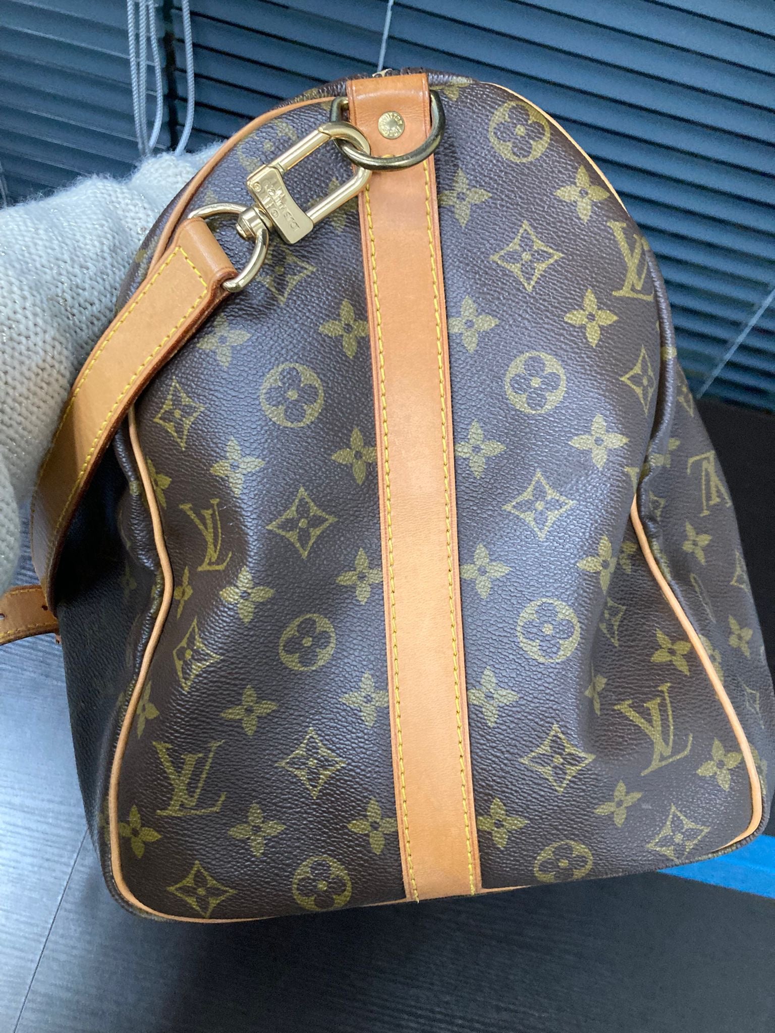Louis Vuitton Keepall Bandoulière 50