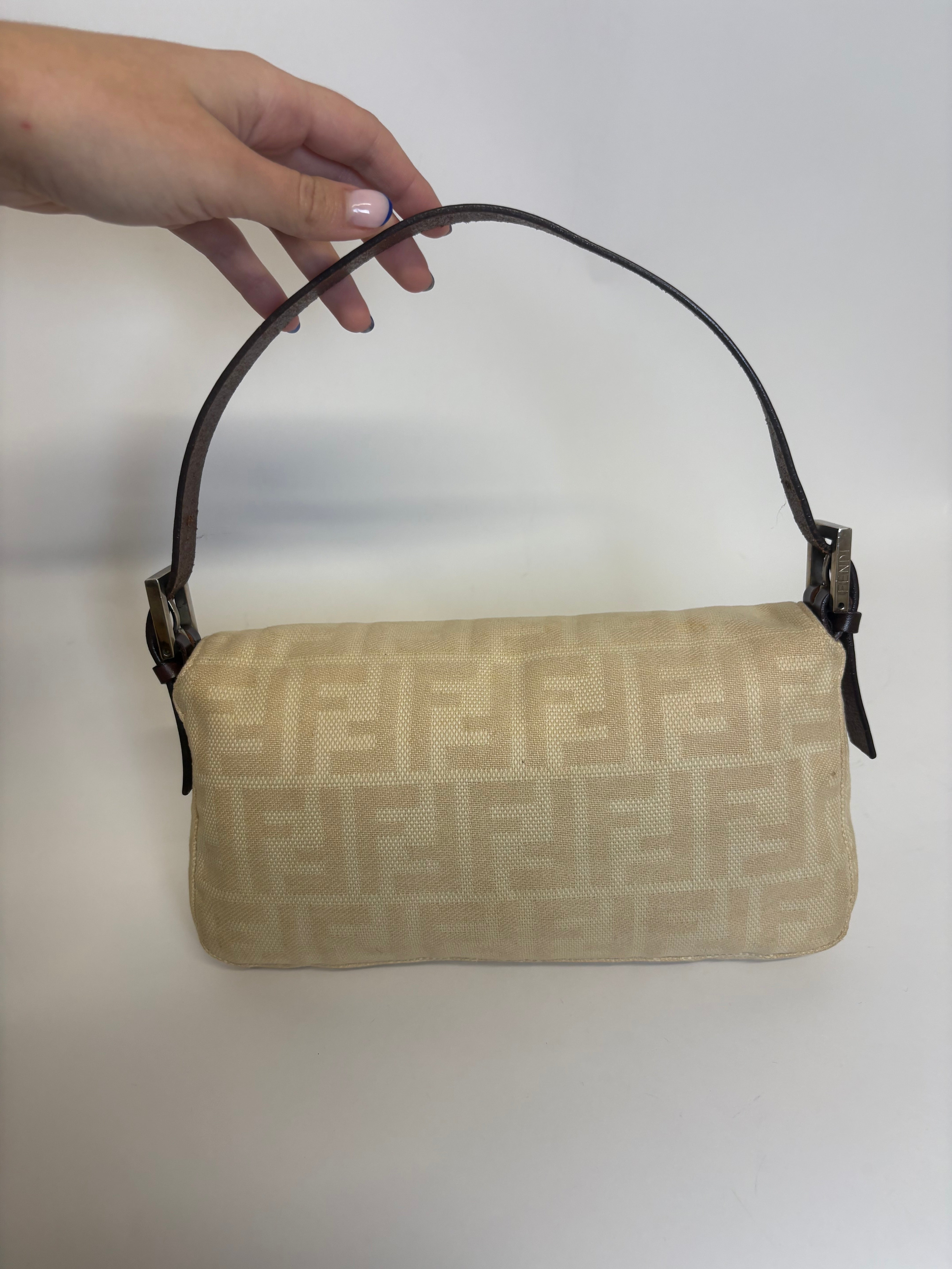 Fendi Baguette Zucca Canvas FF beige