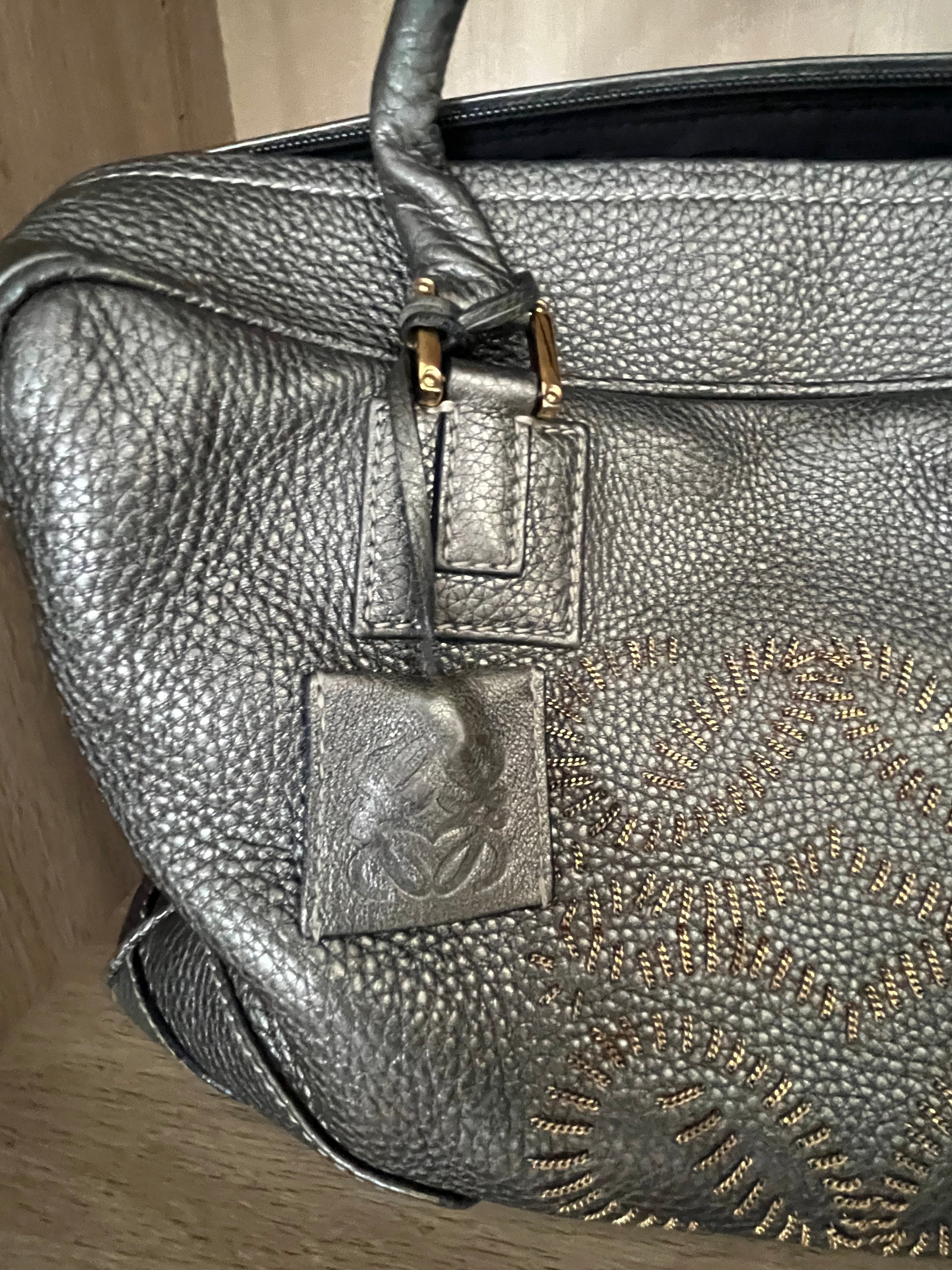 Loewe amazona 35 gris plata