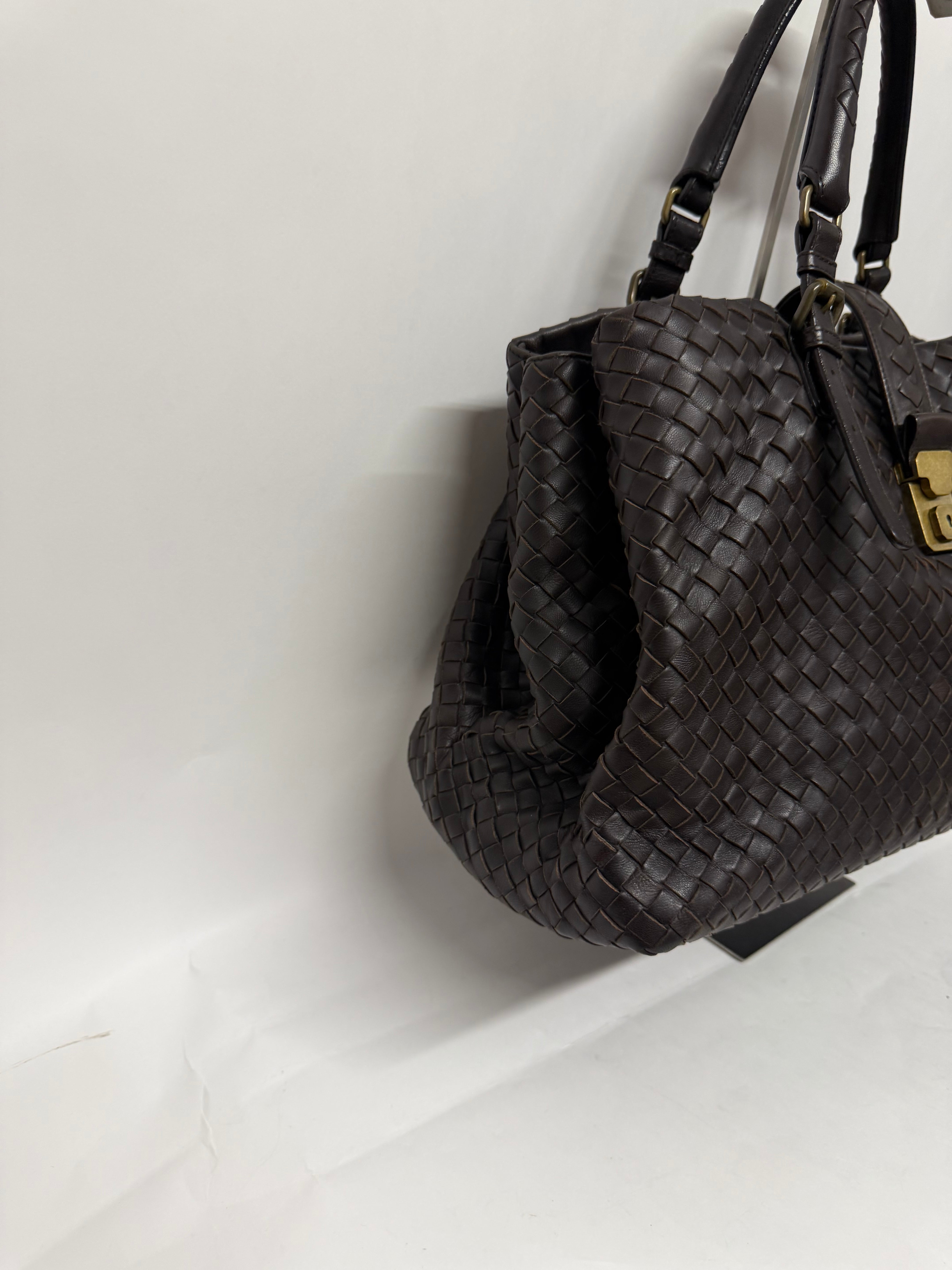 Bottega Veneta Roma Intrecciato Piel Marrón