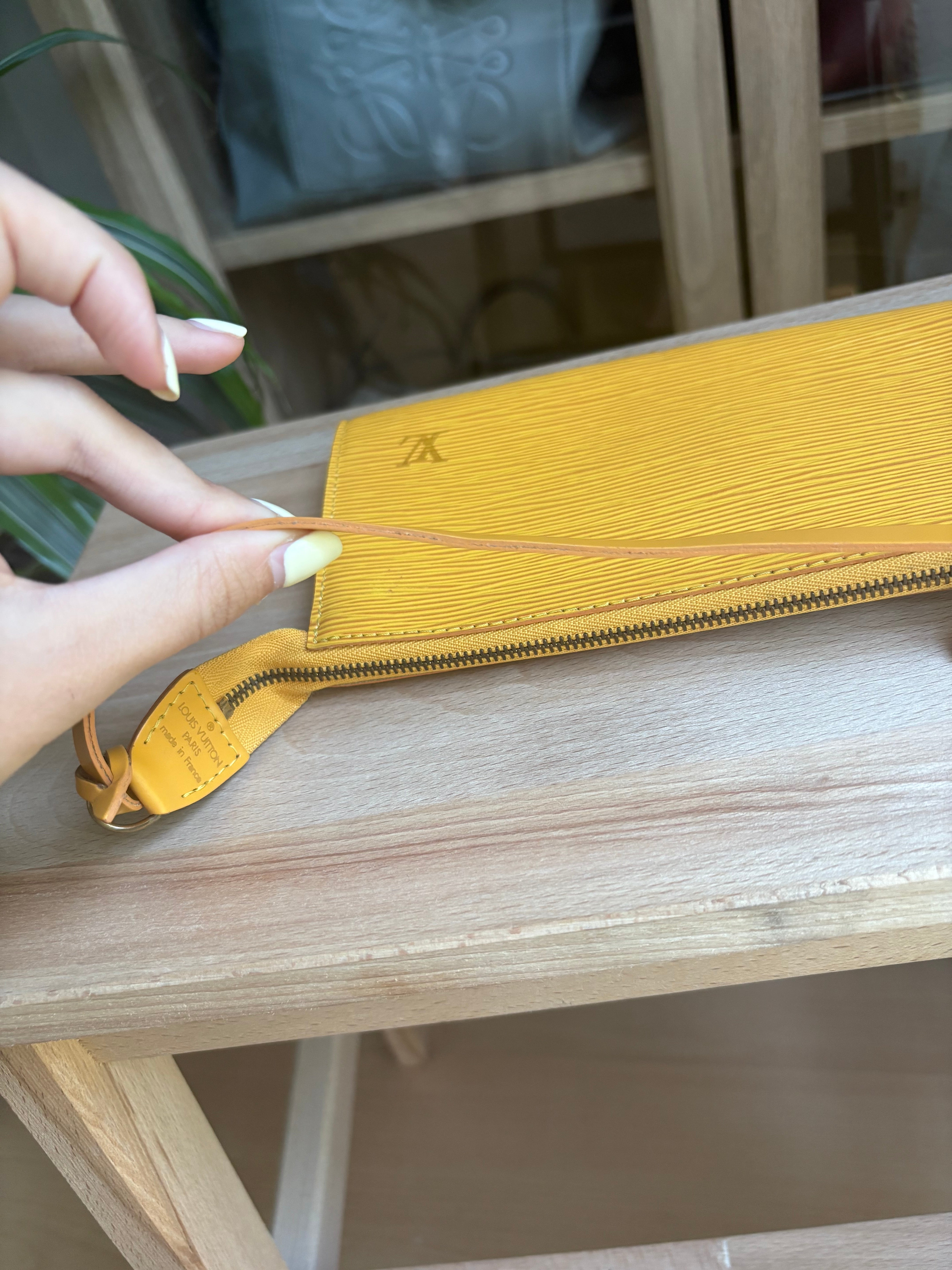 LV Epi Amarillo Pochette Tassili Yellow