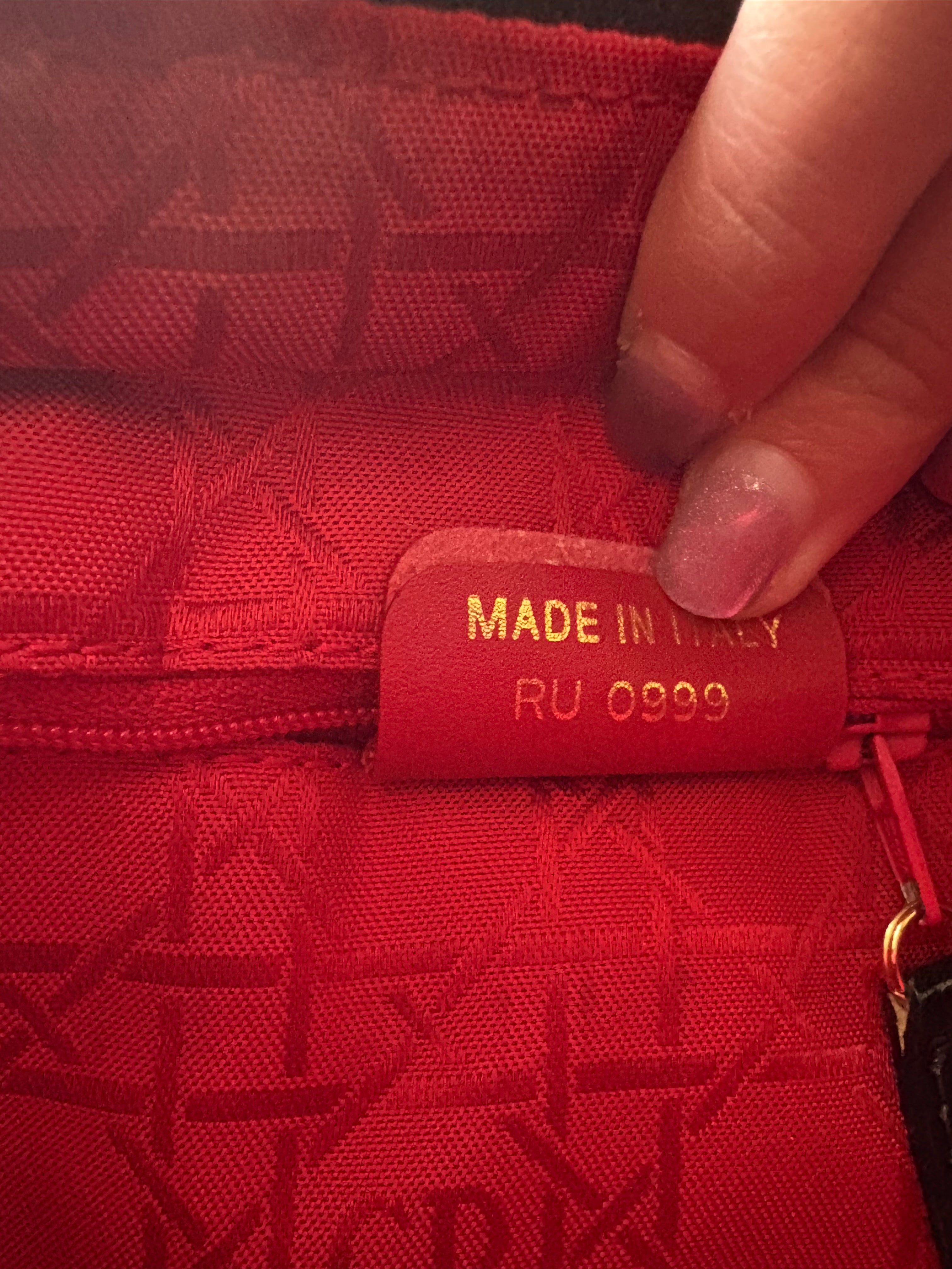 Lady Dior mediano negro y dorado