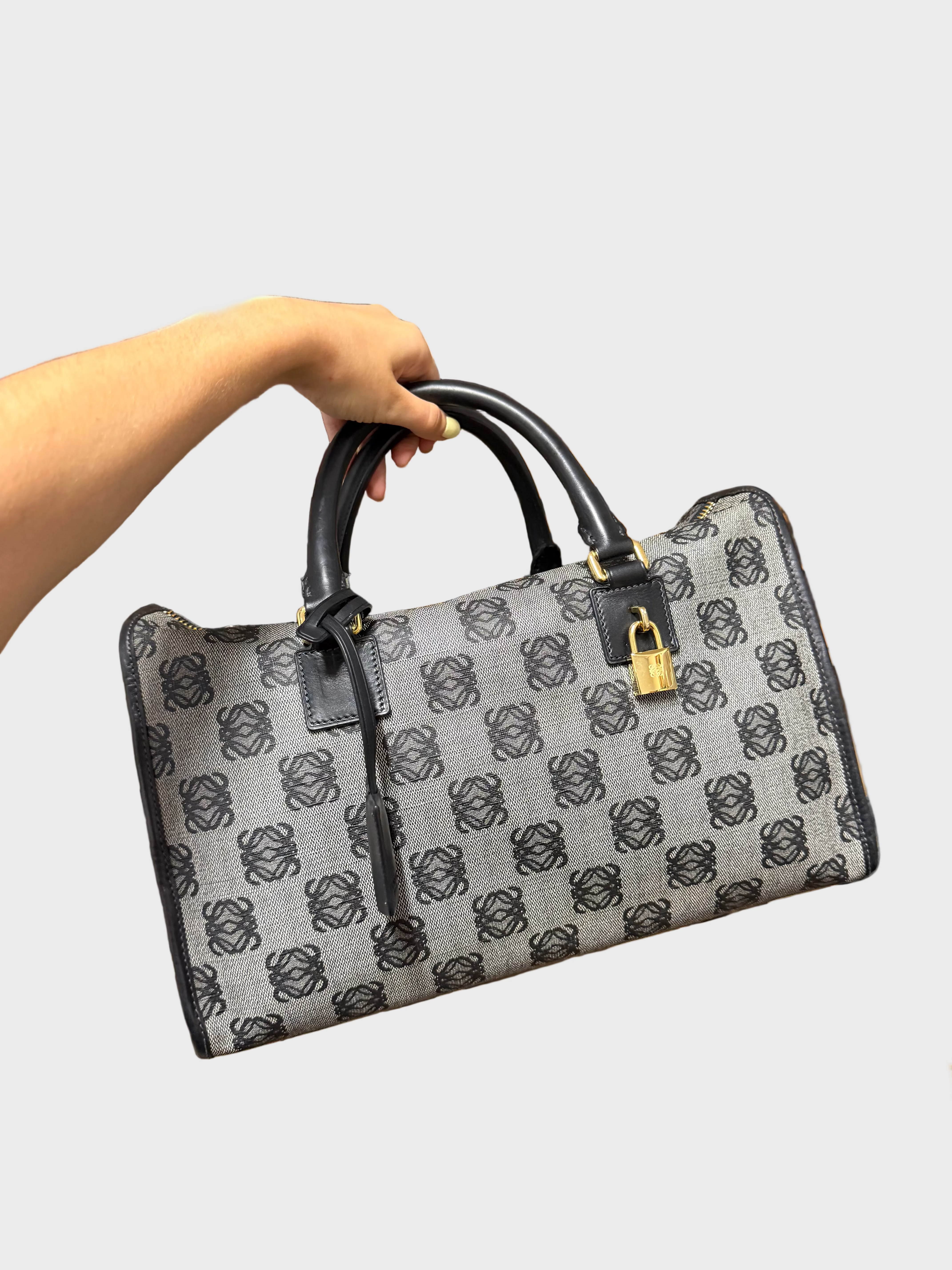 Loewe Amazona 36 Jacquard Anagram azul marino