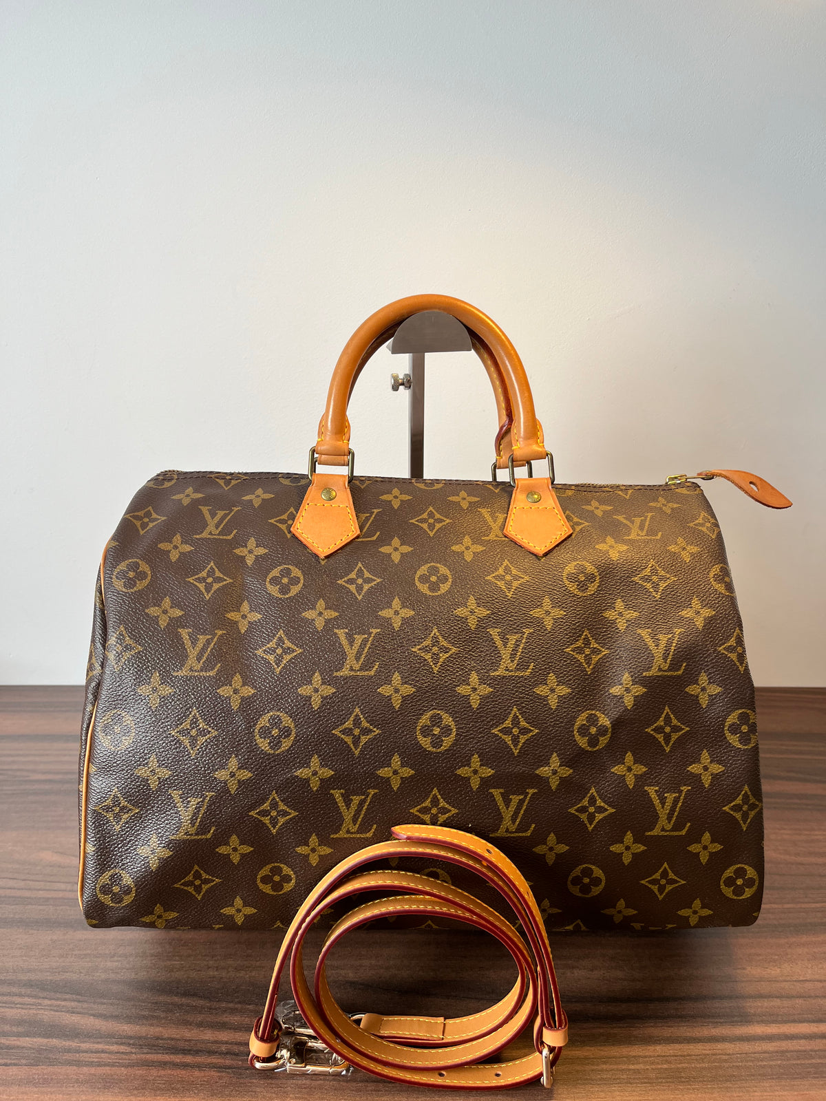 Louis Vuitton Speedy 35 Monogram