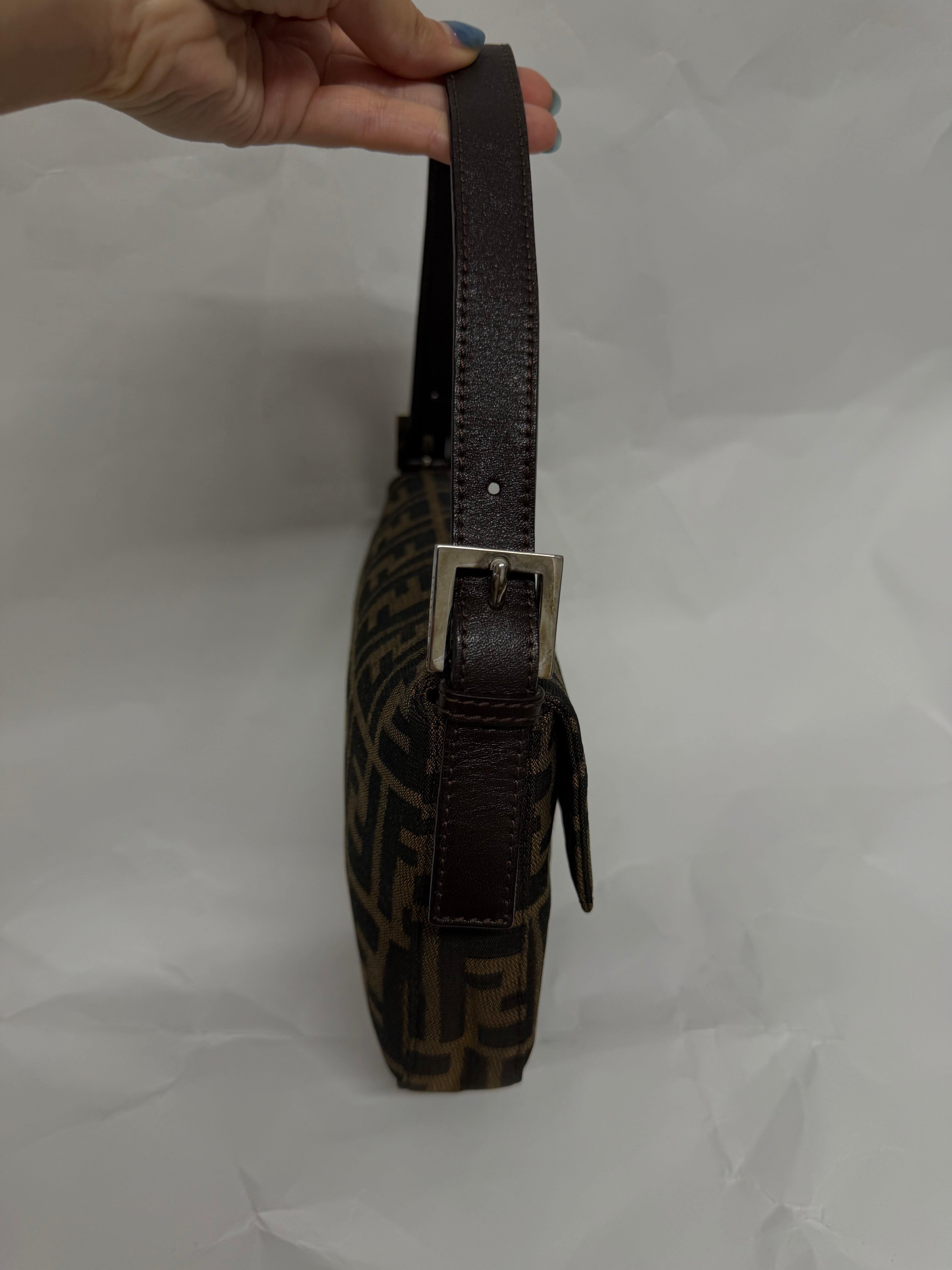 Fendi Baguette Zucca FF Marrón clasico