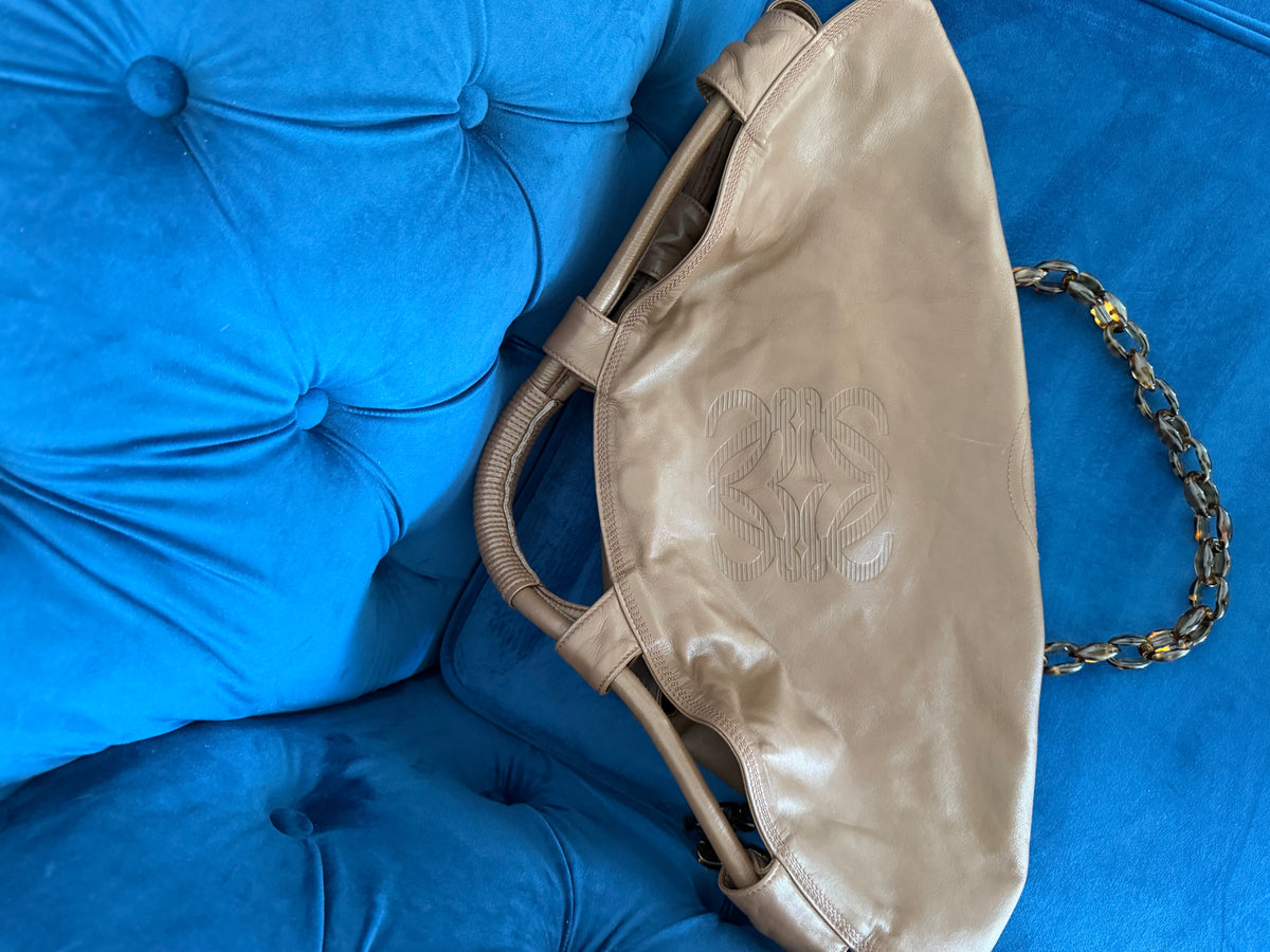 Loewe Aire Mediano Piel Nappa Marrón camel con bandolera