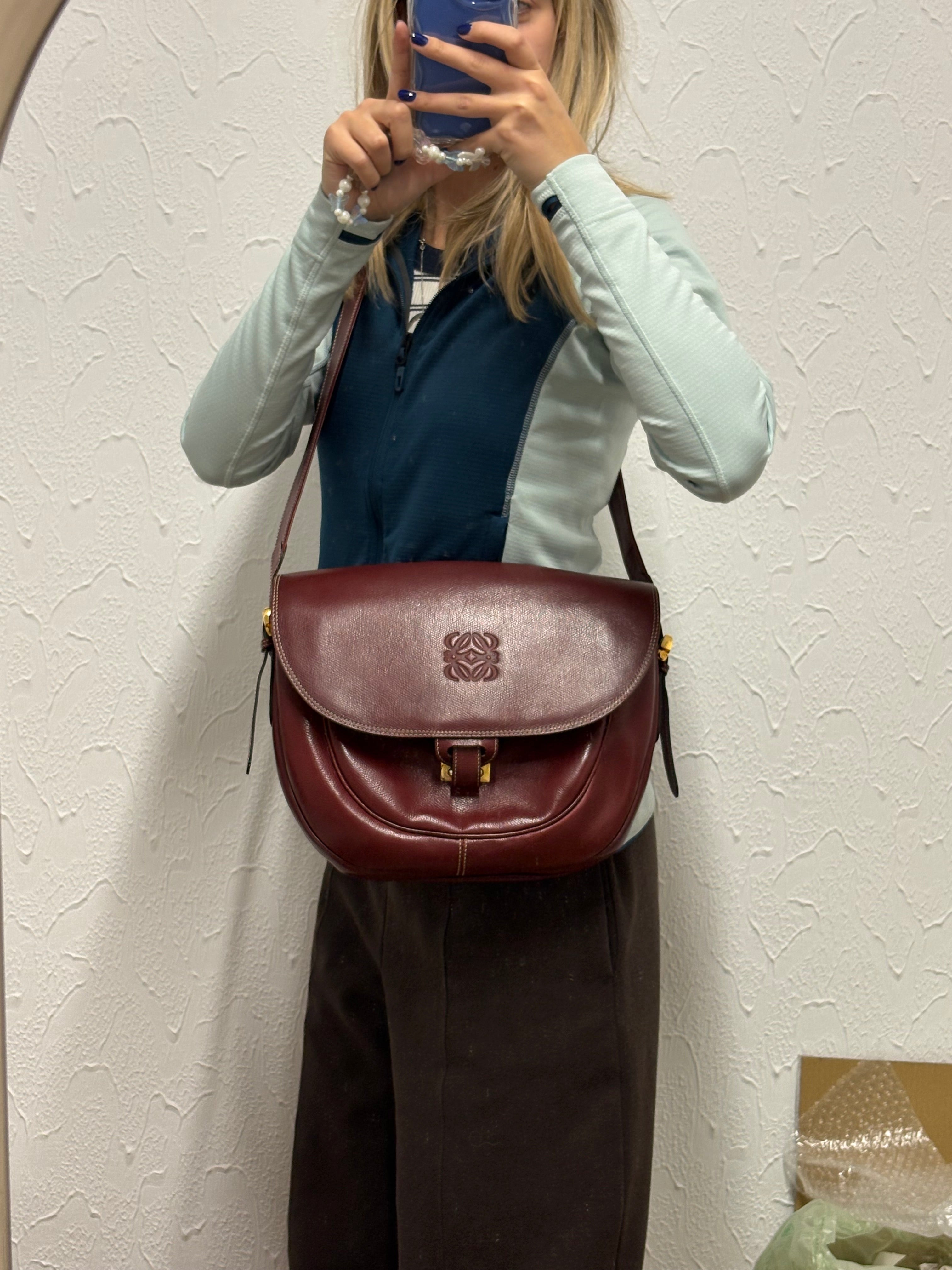 Loewe bandolera burdeos grande vintage