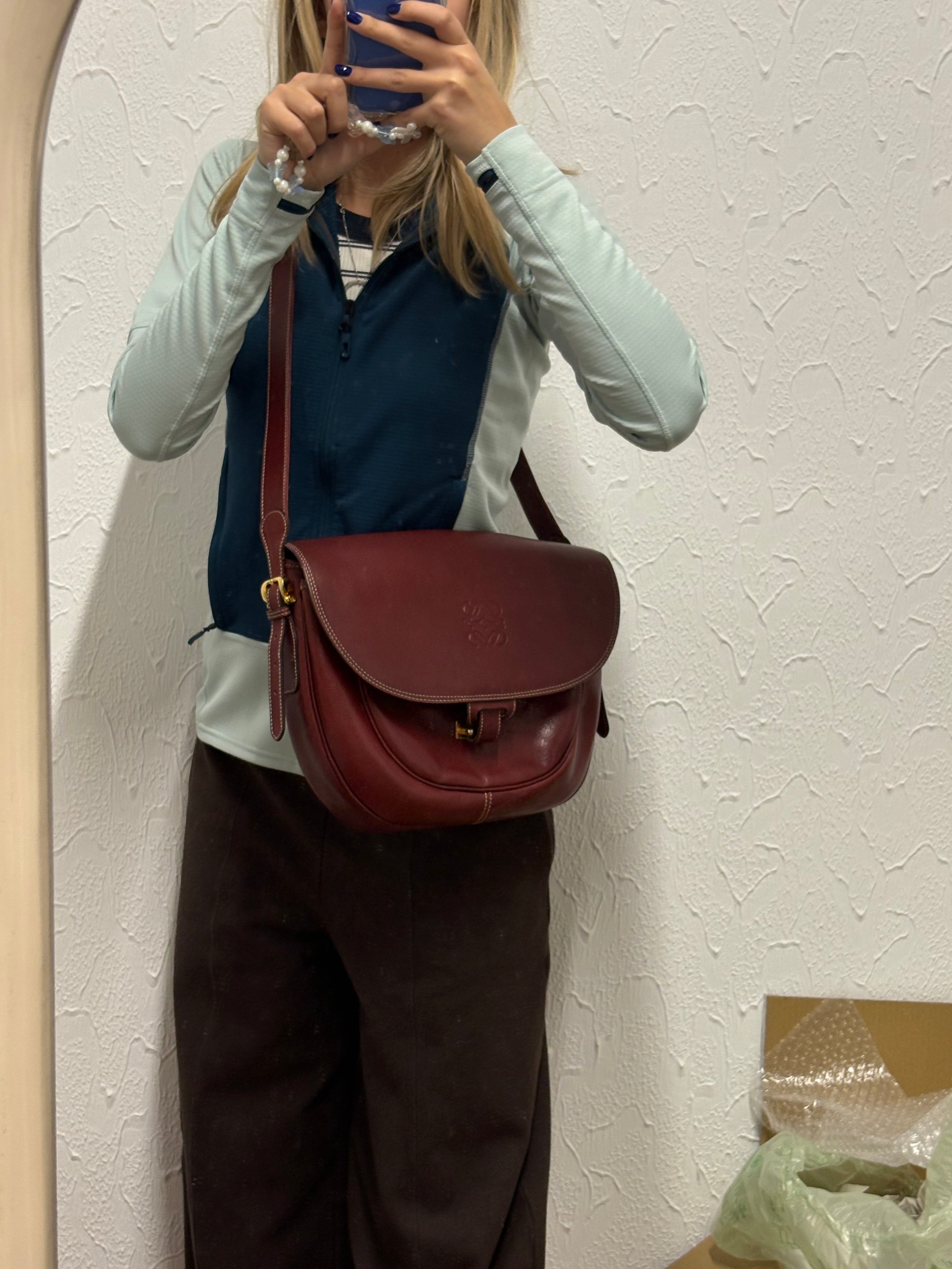 Loewe bandolera burdeos grande vintage