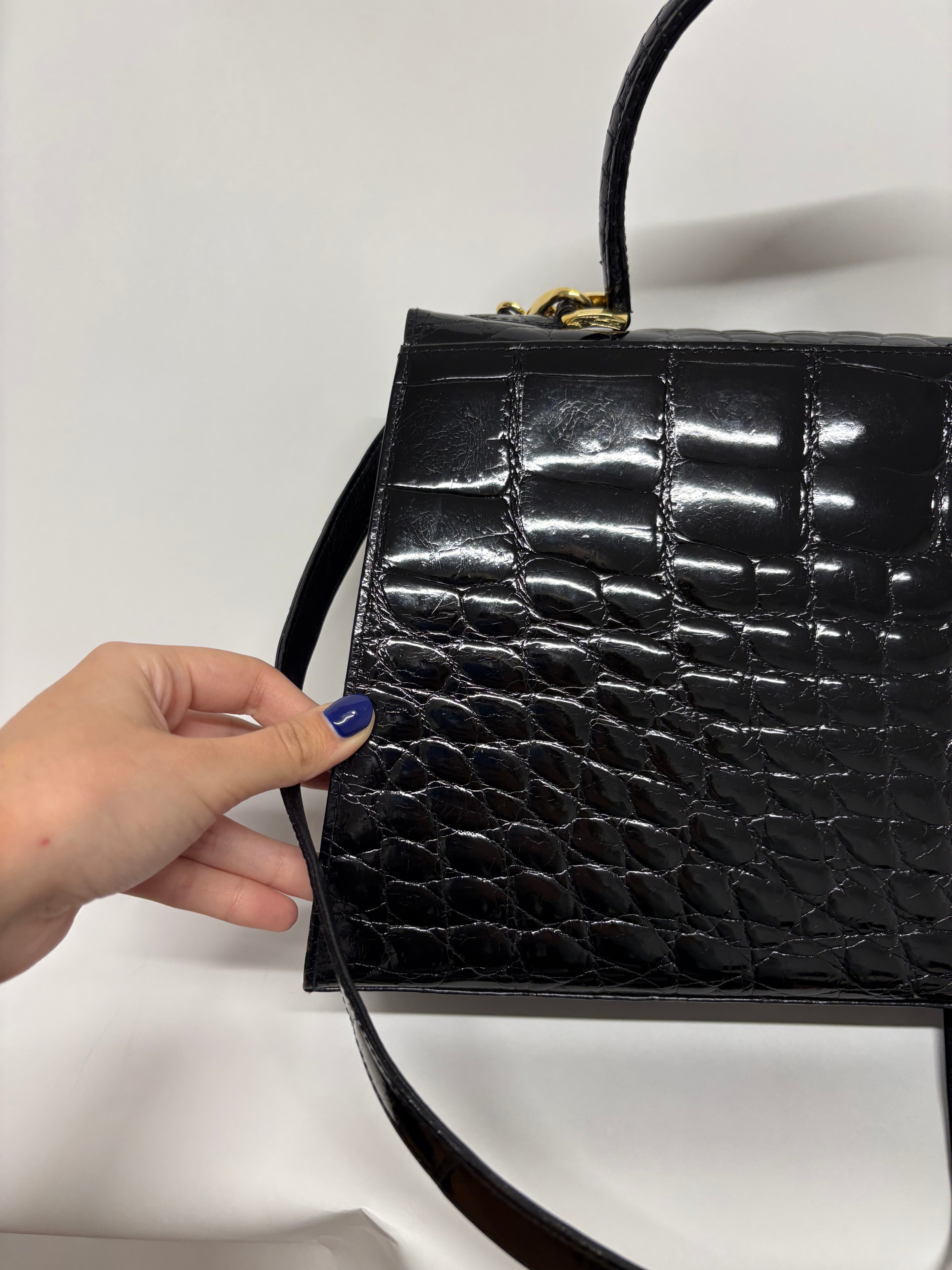 Loewe cocodrilo vintage negro con bandolera