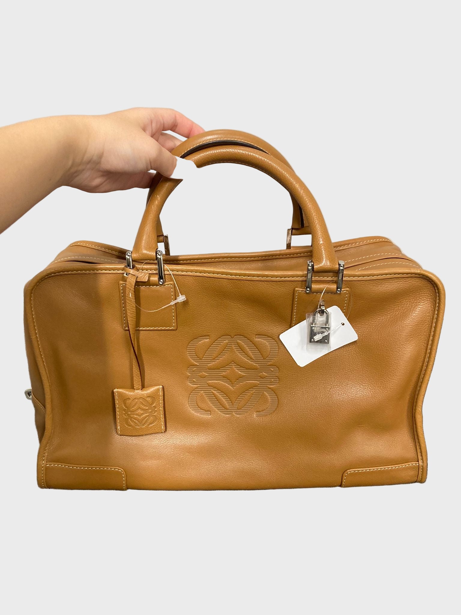 Loewe Amazona 35 en piel marrón