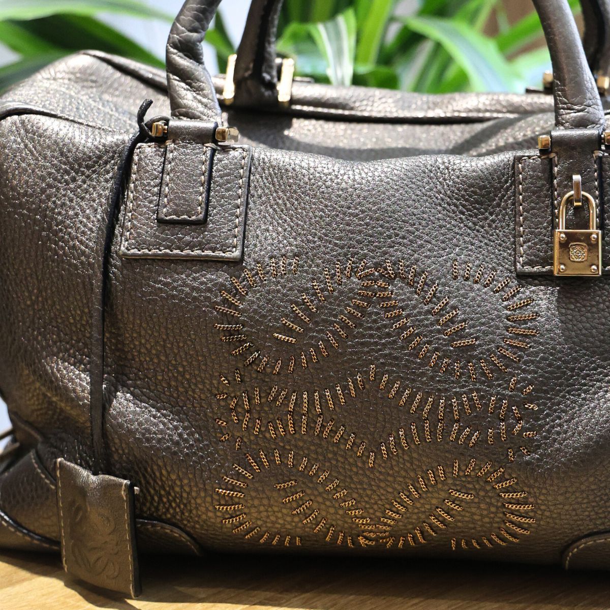 Loewe amazona 35 gris plata