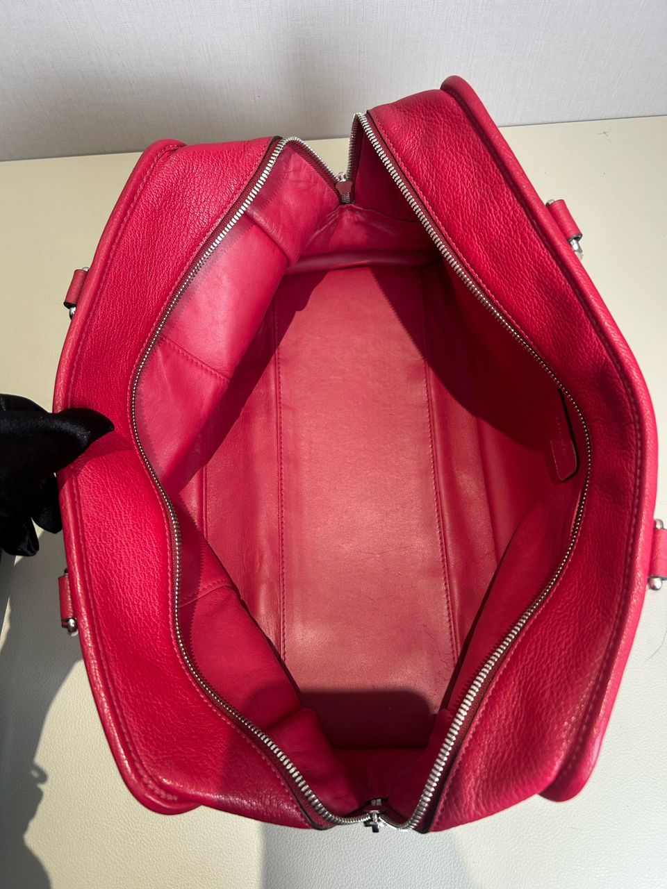 Loewe Amazona 36 Rojo Intenso Piel Granulada Herrajes Plateados