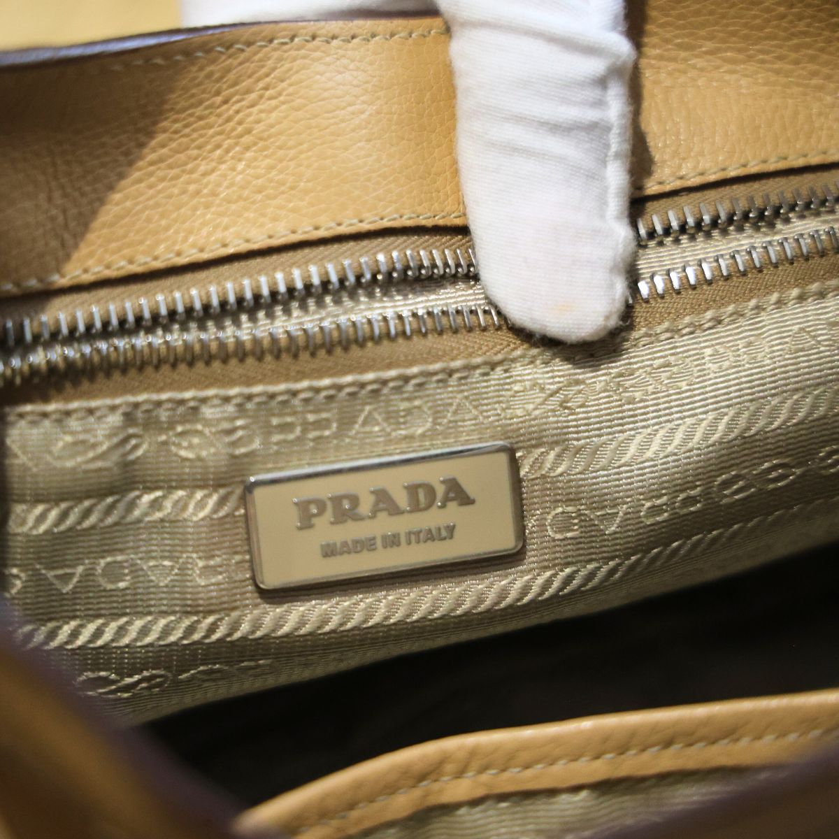 Prada hobo vintage Vitello