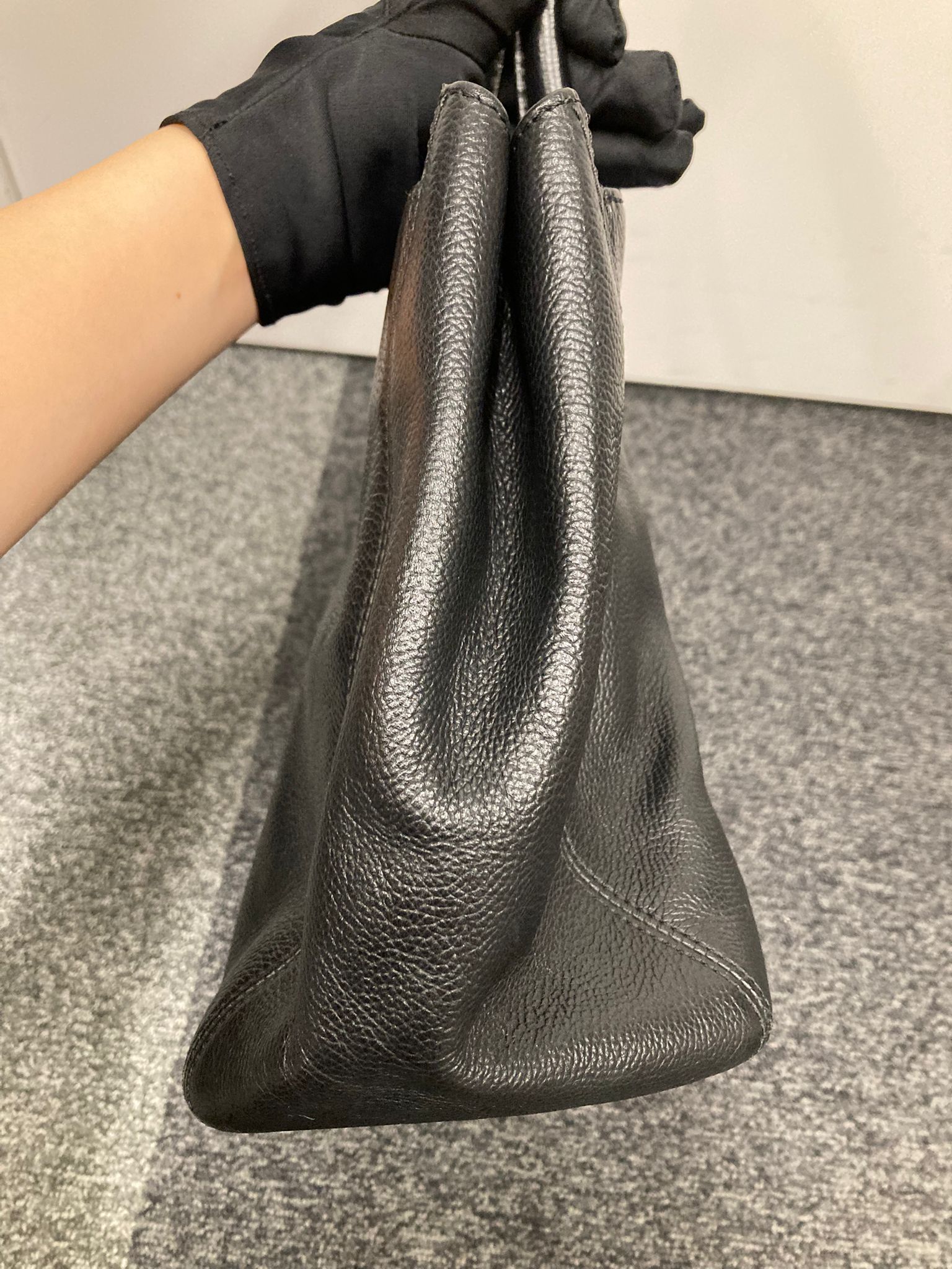 Chanel tote bag executive negra