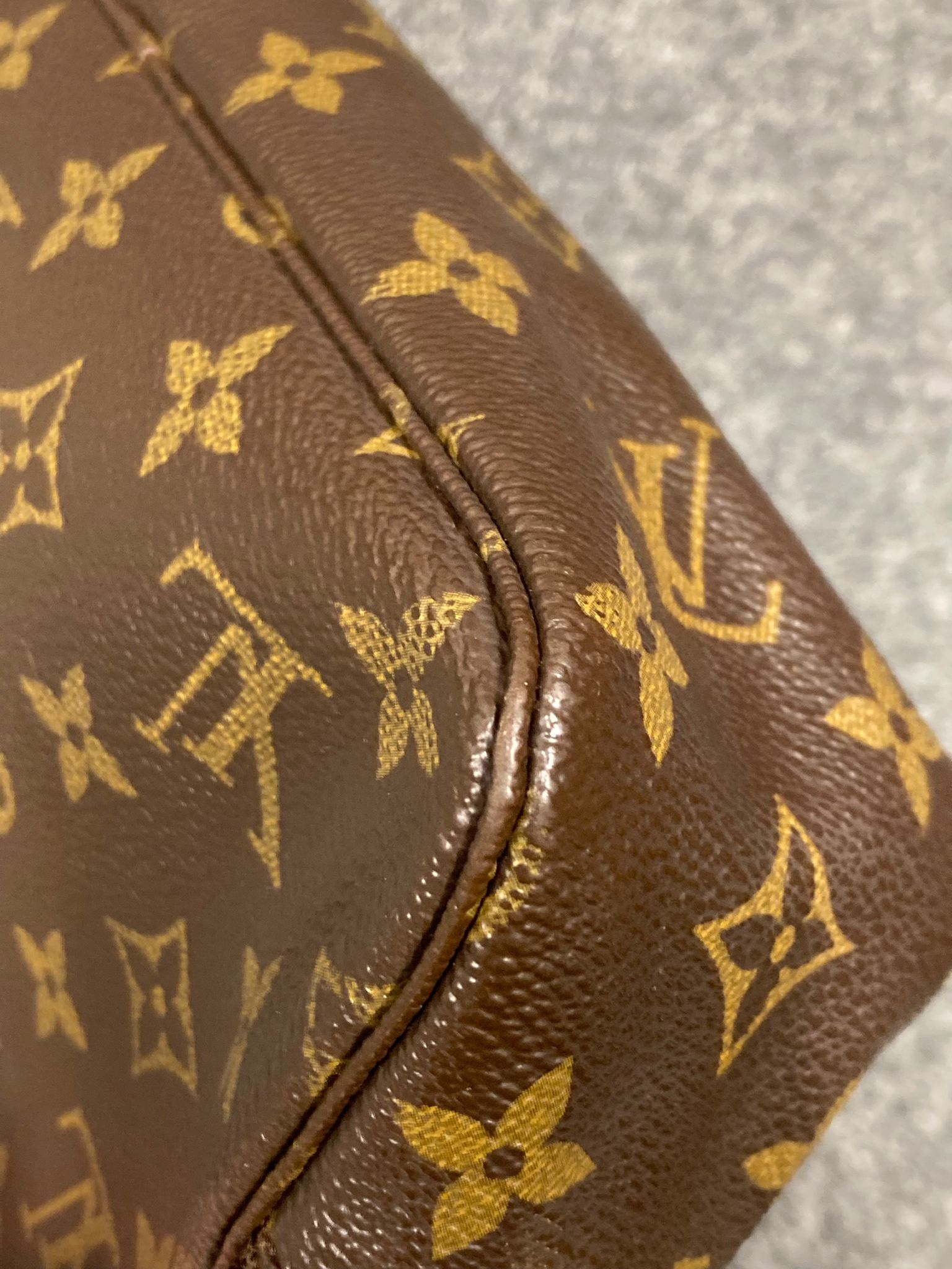 Louis Vuitton Trousse Toilette 23 Monogram Canvas – Neceser Vintage