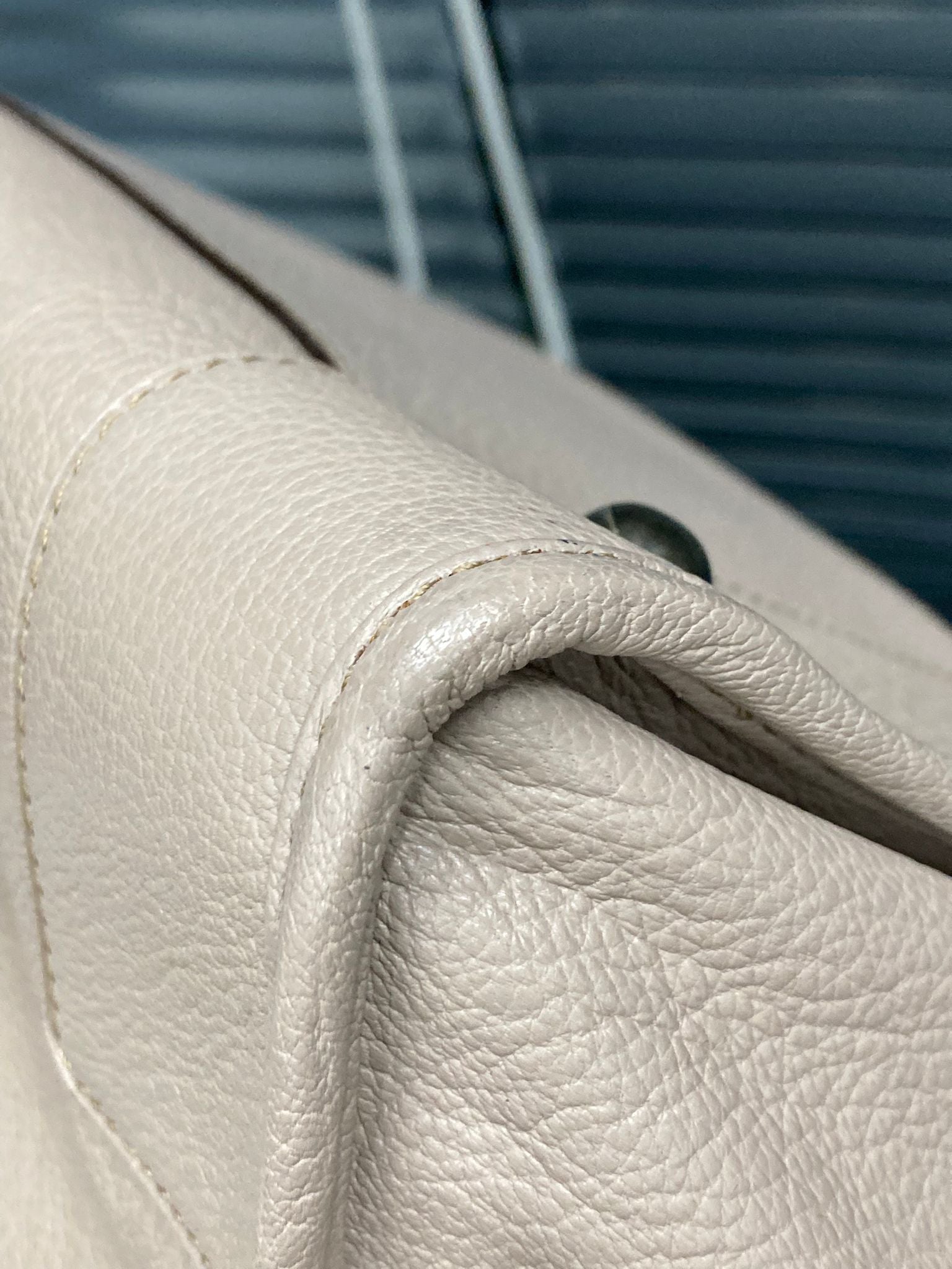 Loewe Amazona 36 Gris beige