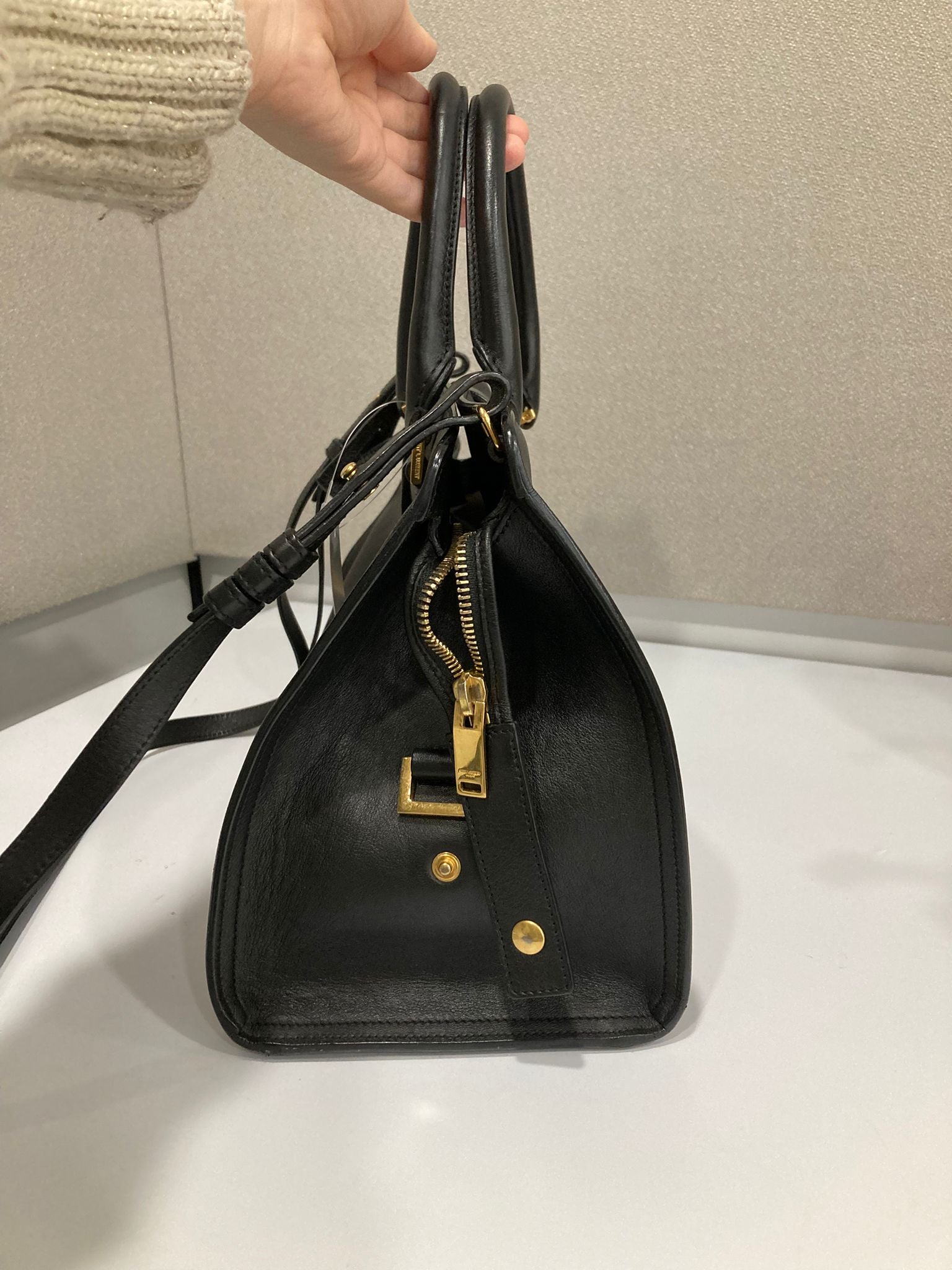 Saint Laurent Cabas 2Way Piel Negra Bandolera