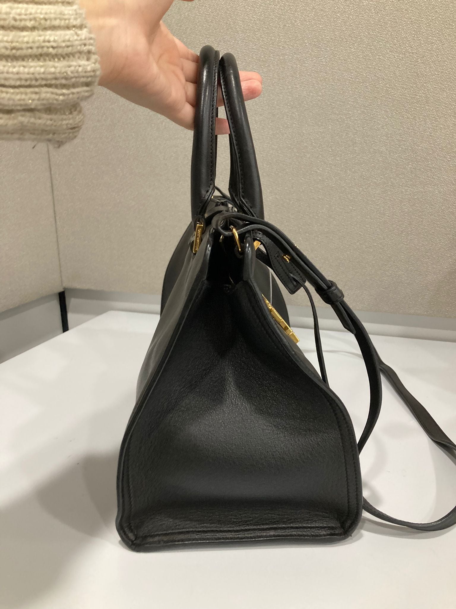 Saint Laurent Cabas 2Way Piel Negra Bandolera