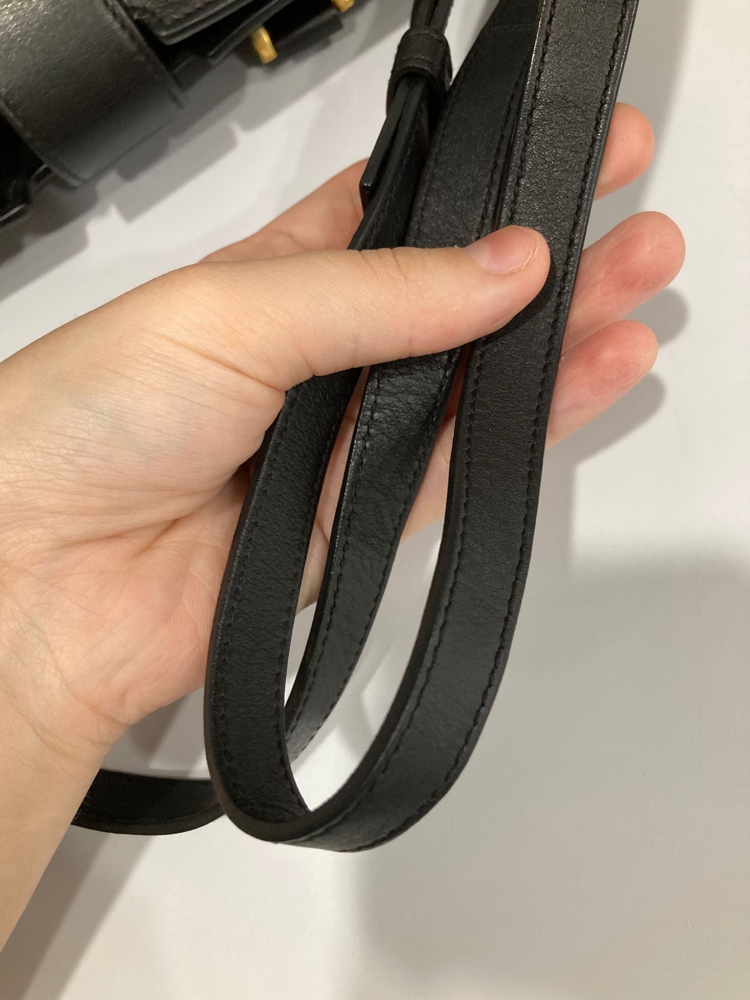 Saint Laurent Cabas 2Way Piel Negra Bandolera