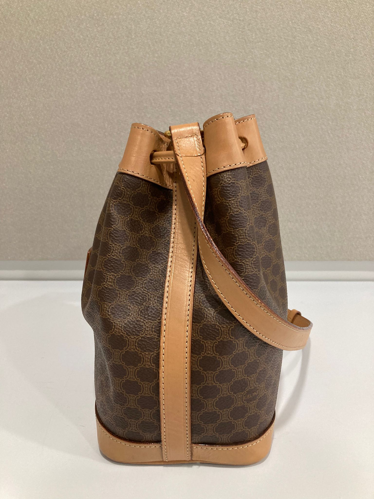 Céline bucket vintage macadam marrón con piel natural