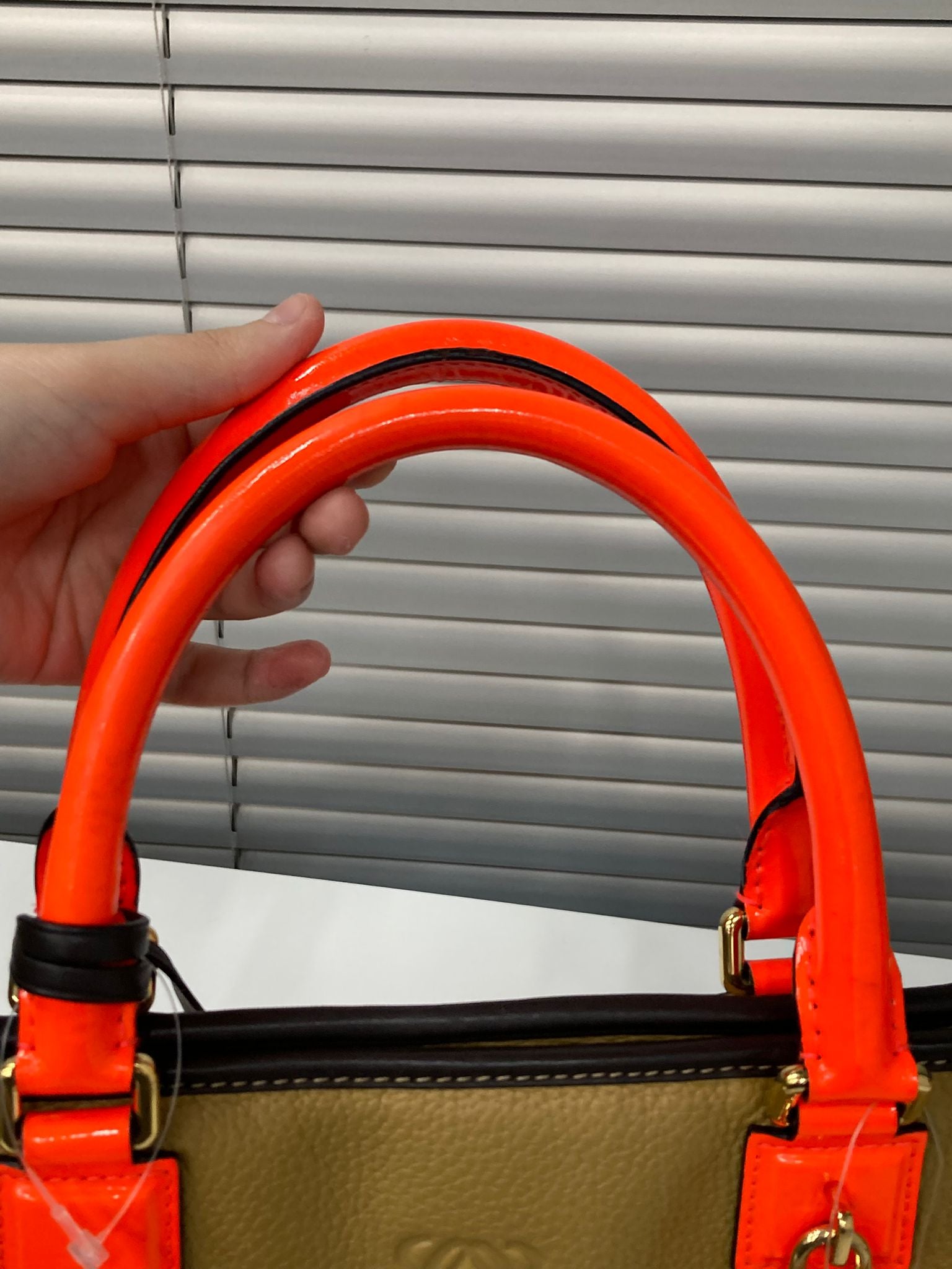 Loewe Amazona 36 edición especial ORO asas naranja charol – camel bicolor