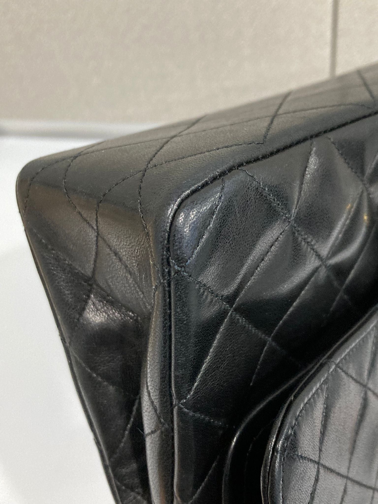 CHANEL Timeless 23 Double Flap Lambskin negro · Herrajes dorados · Serie 1