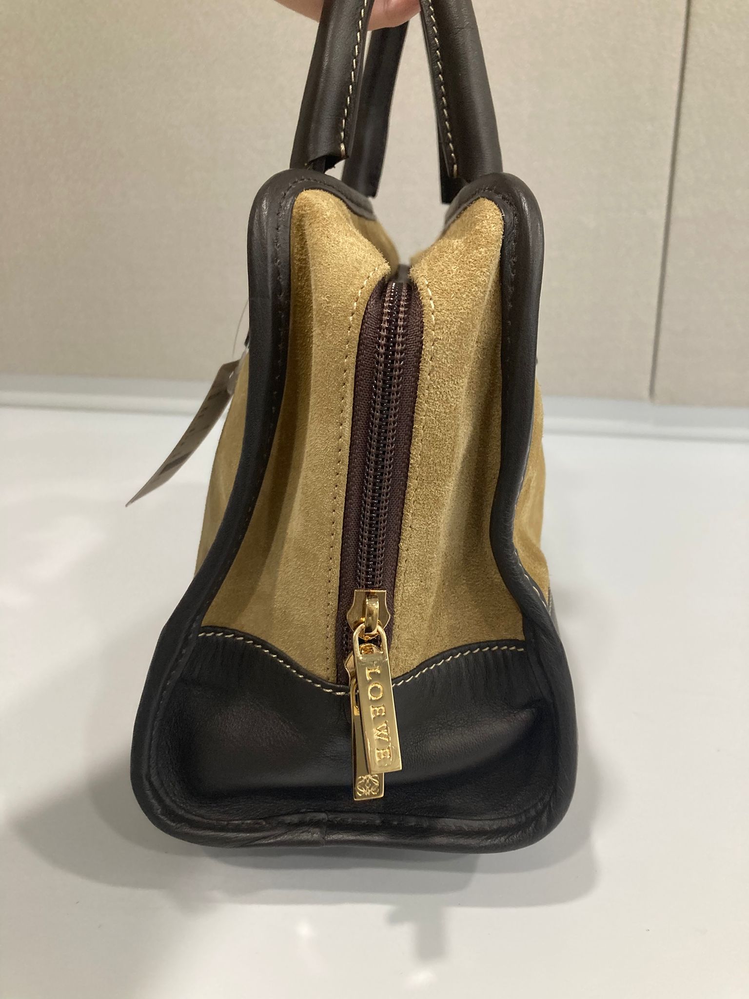 Loewe Amazona 26 Ante beige y piel marrón