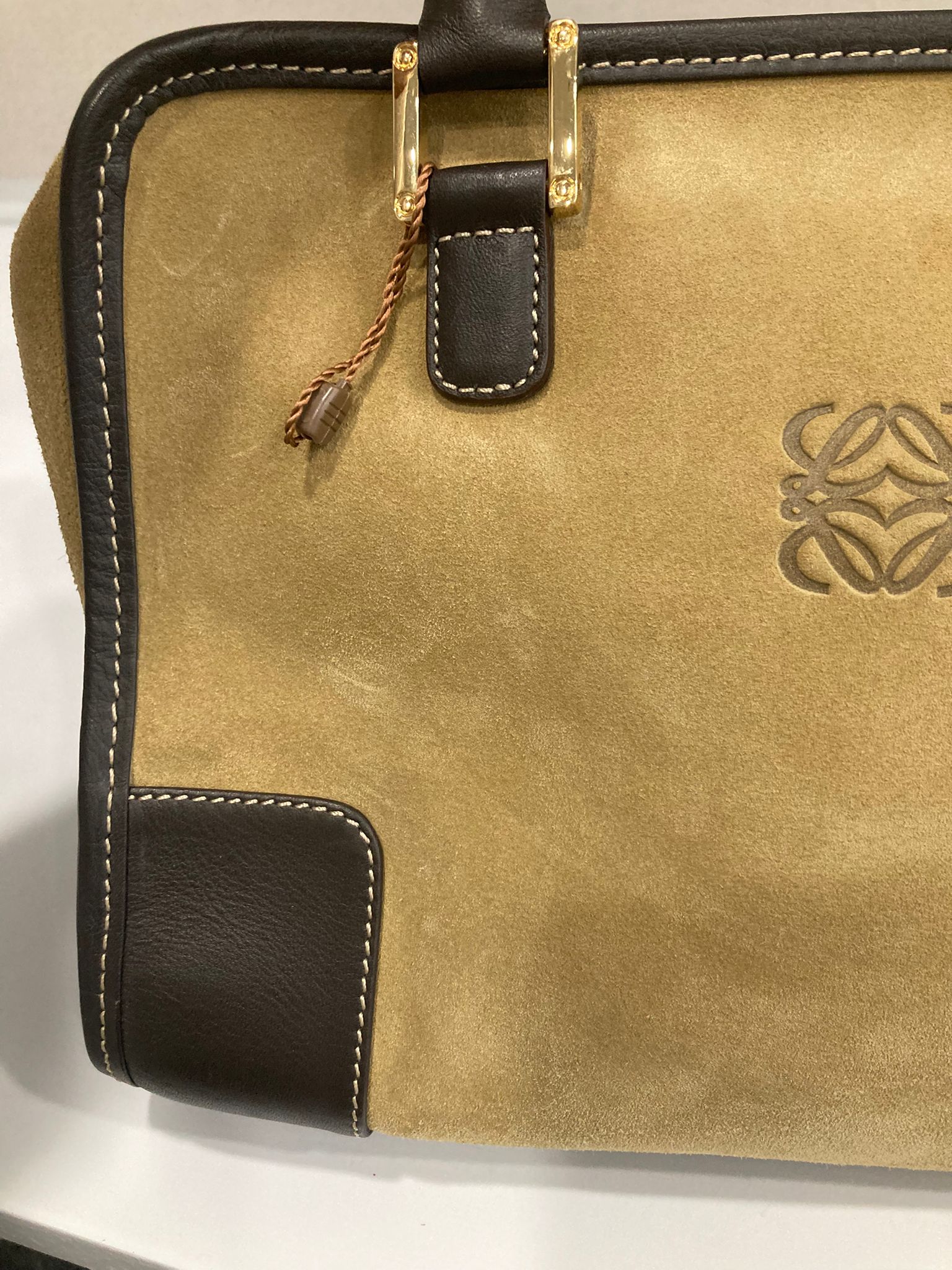 Loewe Amazona 26 Ante beige y piel marrón