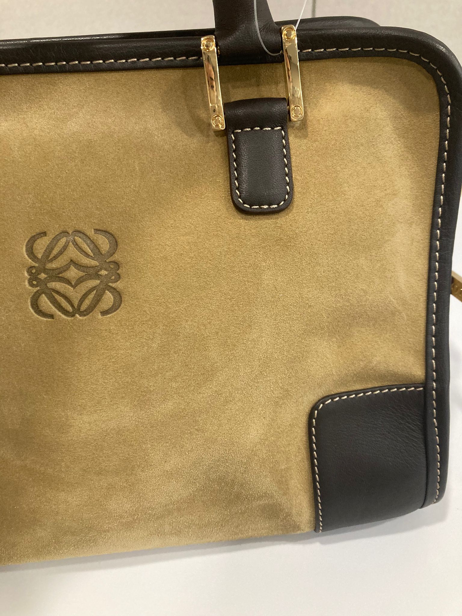 Loewe Amazona 26 Ante beige y piel marrón