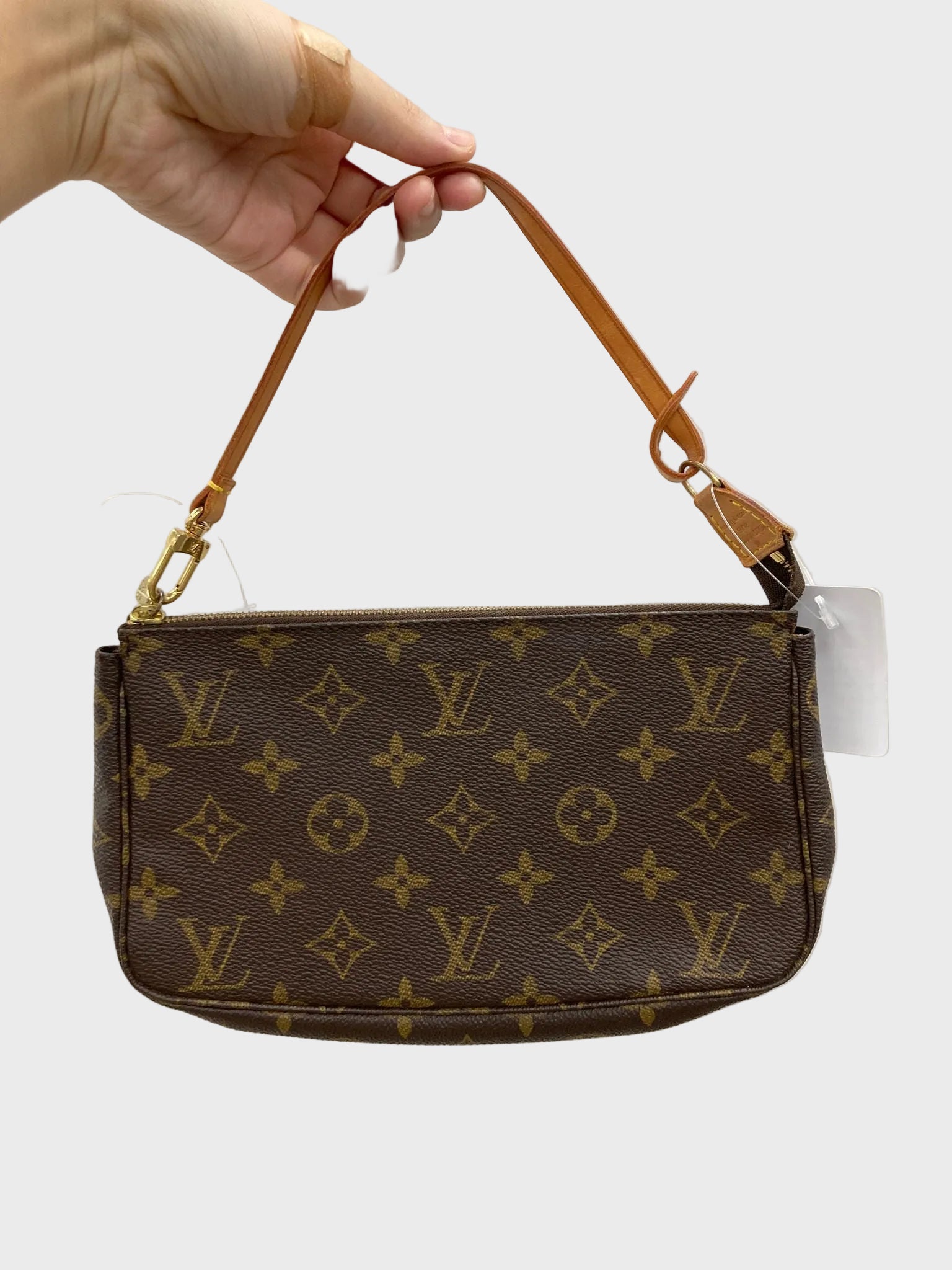 Louis Vuitton Pochette Accessoires con bandolera extra