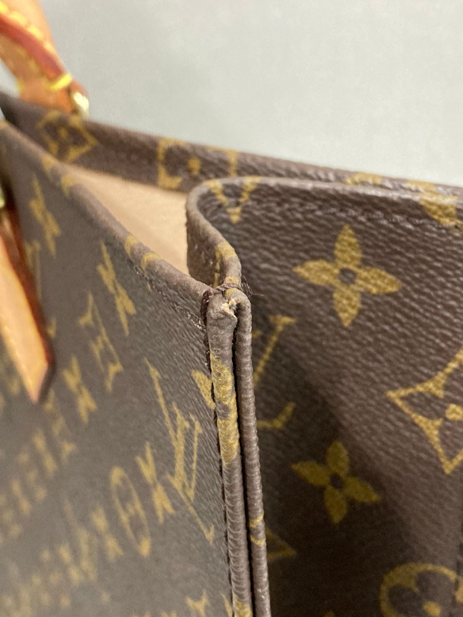 Louis Vuitton Sac Plat Monogram
