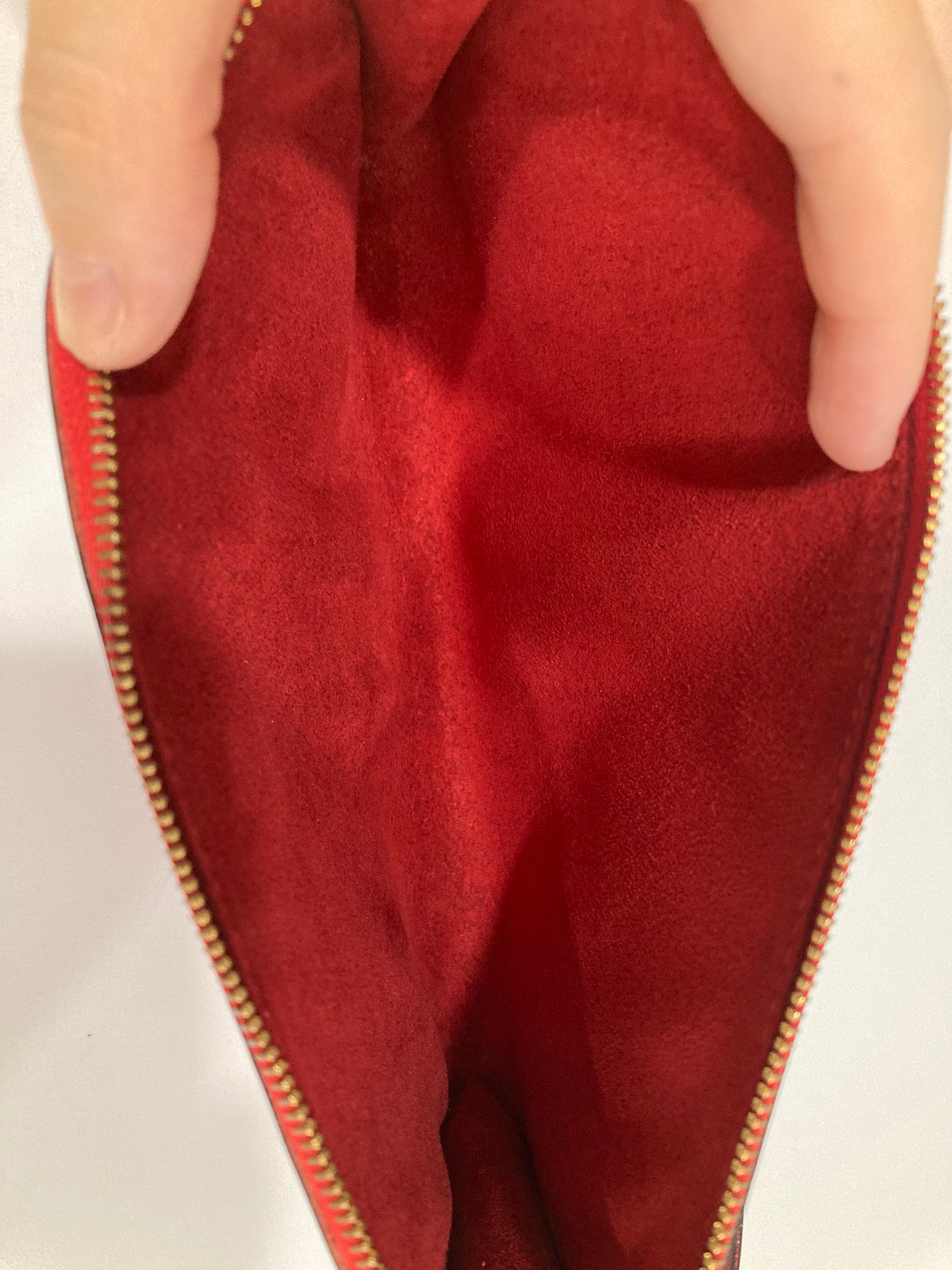 Louis Vuitton Pochette Accessoires Epi Roja con 2 bandoleras extra