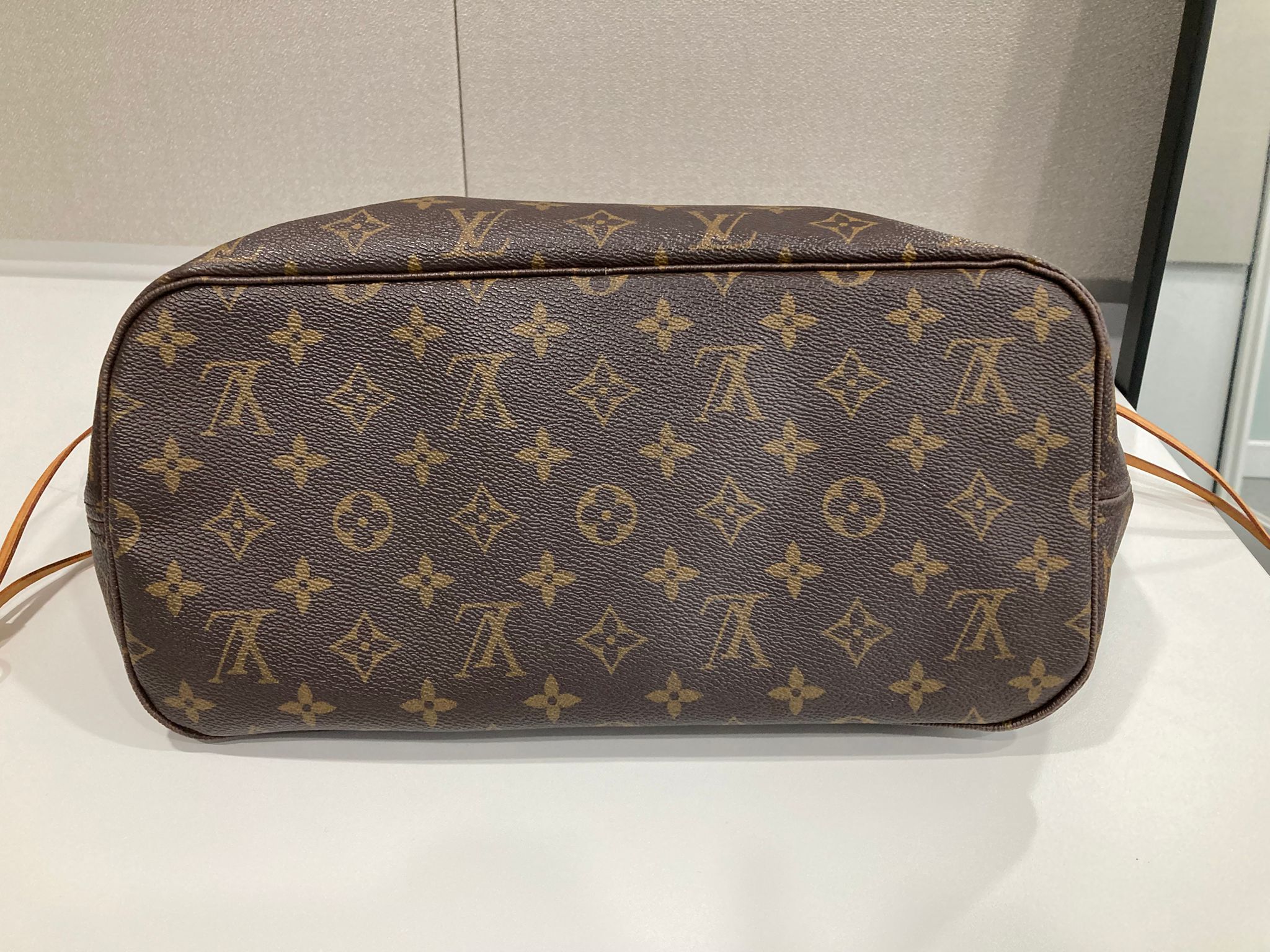 Louis Vuitton Neverfull MM Monogram