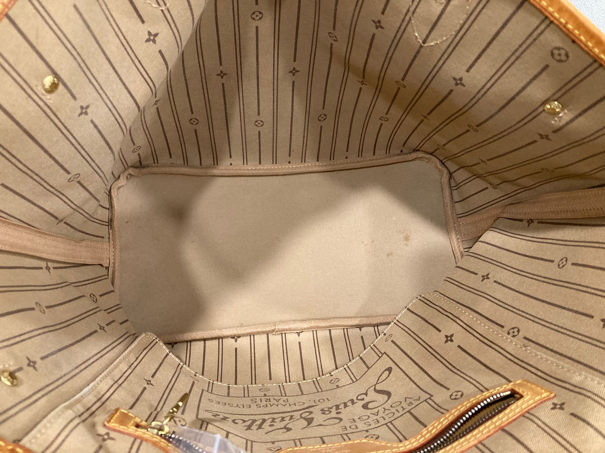 Louis Vuitton Neverfull MM Monogram