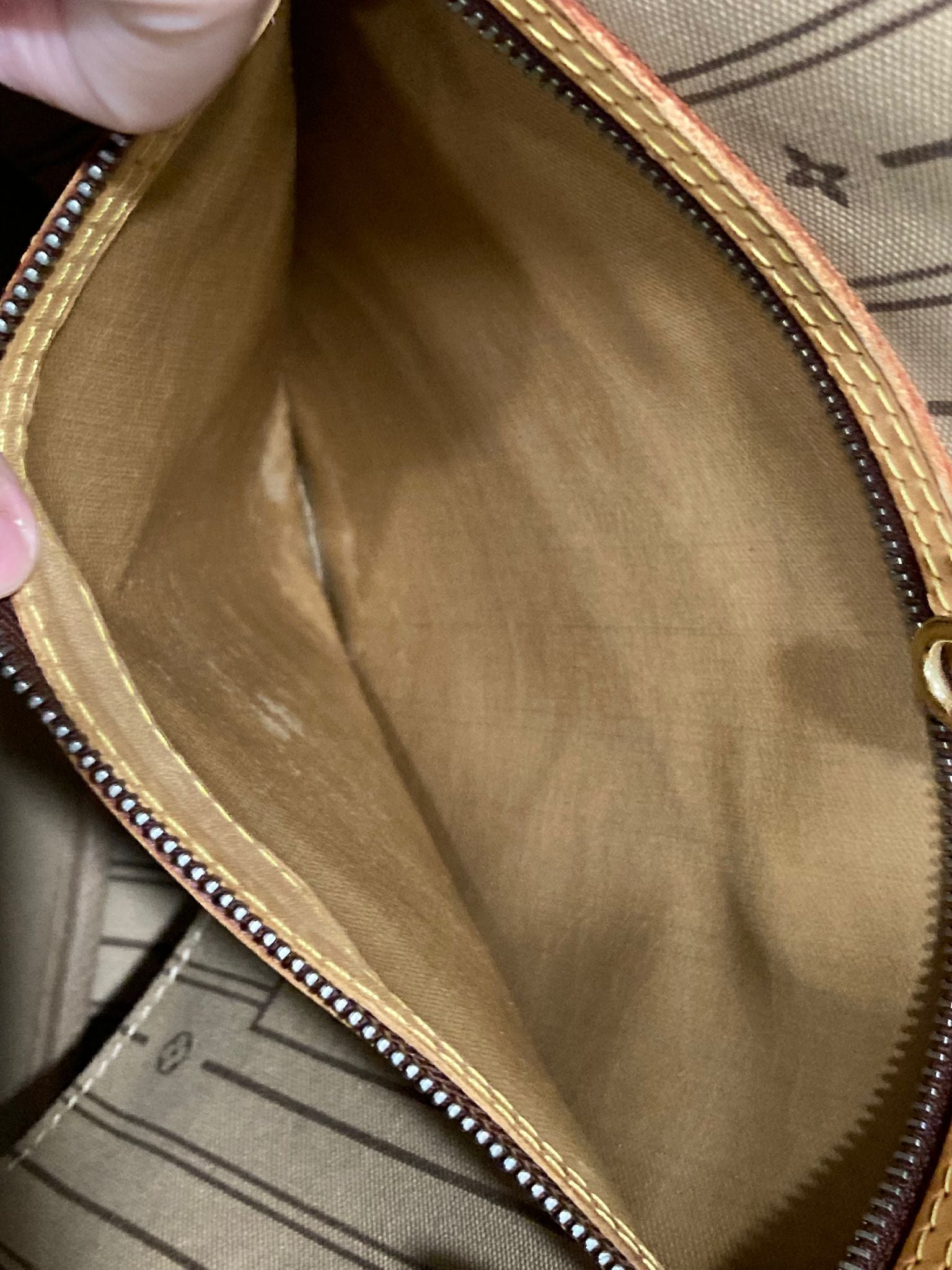 Louis Vuitton Neverfull MM Monogram