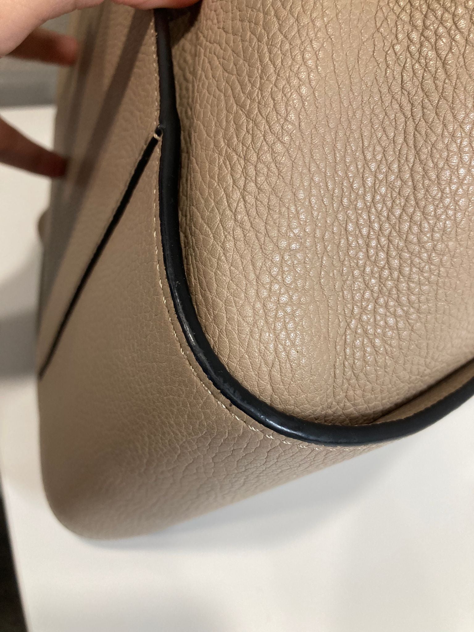 Hammock pequeño en suave piel de ternera graneada Arena